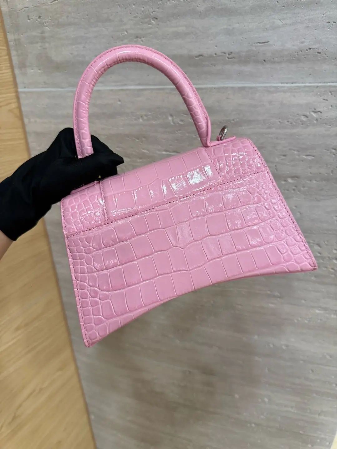 AUTH Balenciaga Hourglass S Pink Crocodile Embossed Crossbody Bag Silver