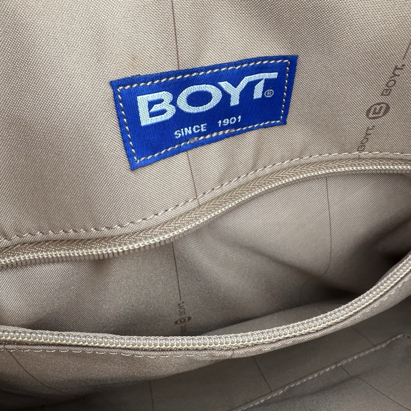 Red Boyt Leather Travel Bag With Pebbled Texture, Silver-Toned Hardware