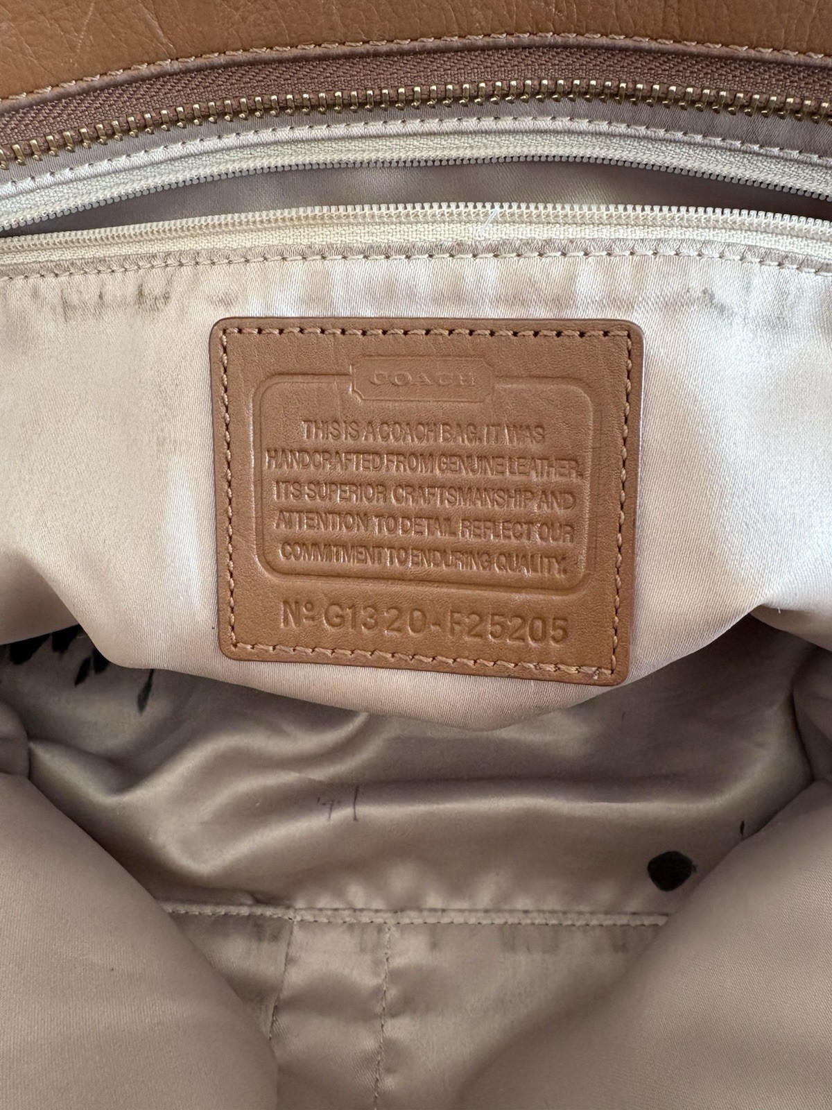 Coach Brown Zip Top Tote Shoulder Bag, Gold Hardware, Lined, Inner Pockets