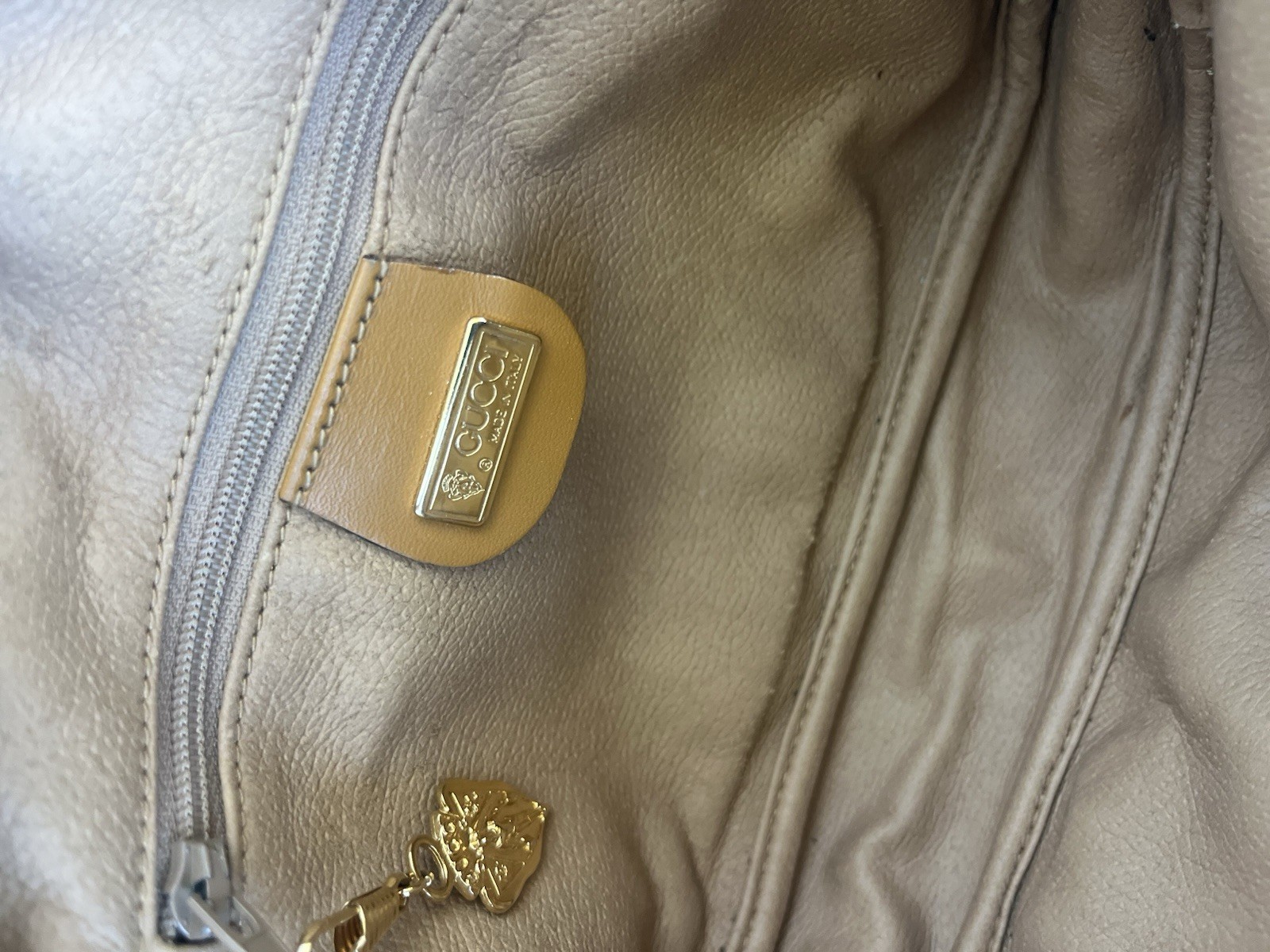 VTG Authentic Gucci GG Crossbody Bag