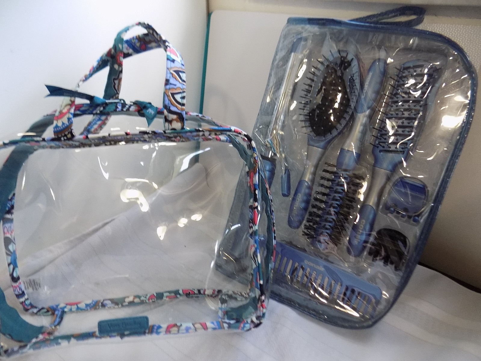 Vera Bradley Cosmetic/Stadium Bag & Conair (NEW) Curling Iron & Styling Set