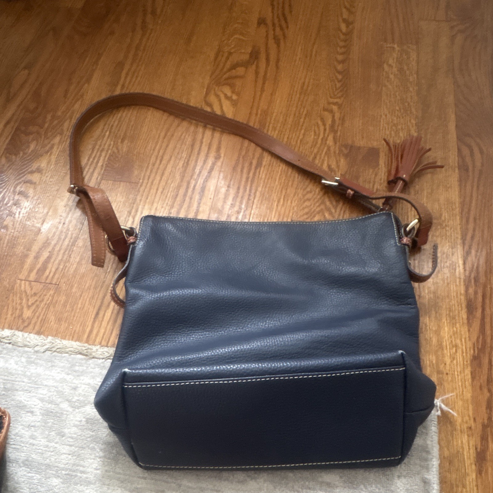 Dooney & Bourke Blue Pebbled Shoulder Bag Zip, Detachable Brown Strap Red Lined
