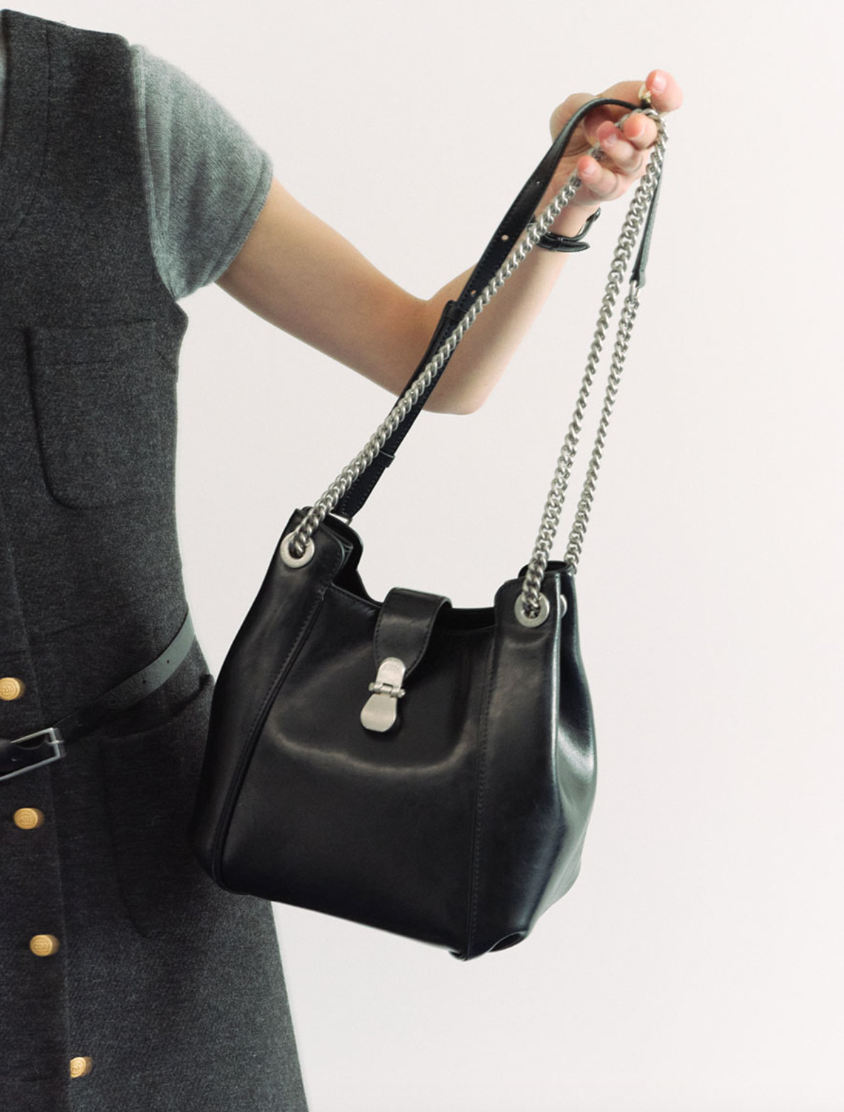 Loeuvre Sac de Sortie Bucket Large_Black