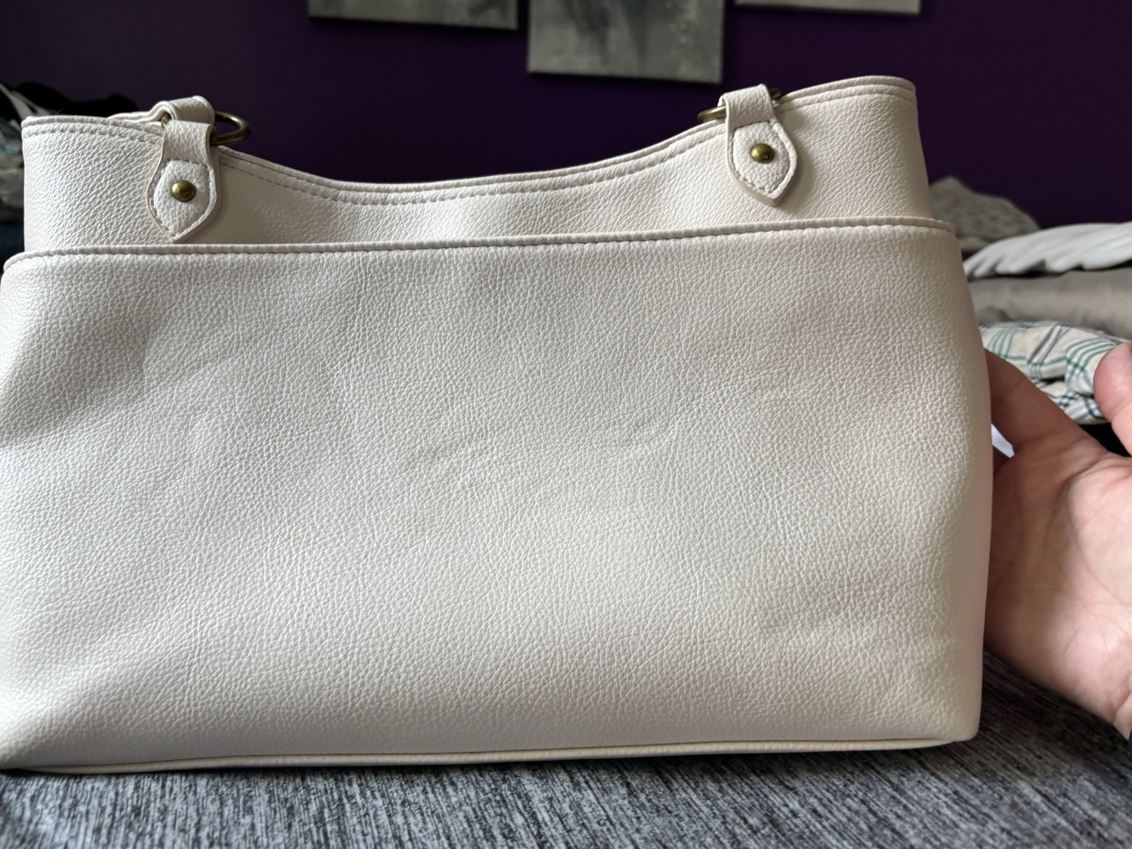 White Mountain Beige Pebbled Medium Shoulder Bag Detach/Adj Strap, Zip, Pockets