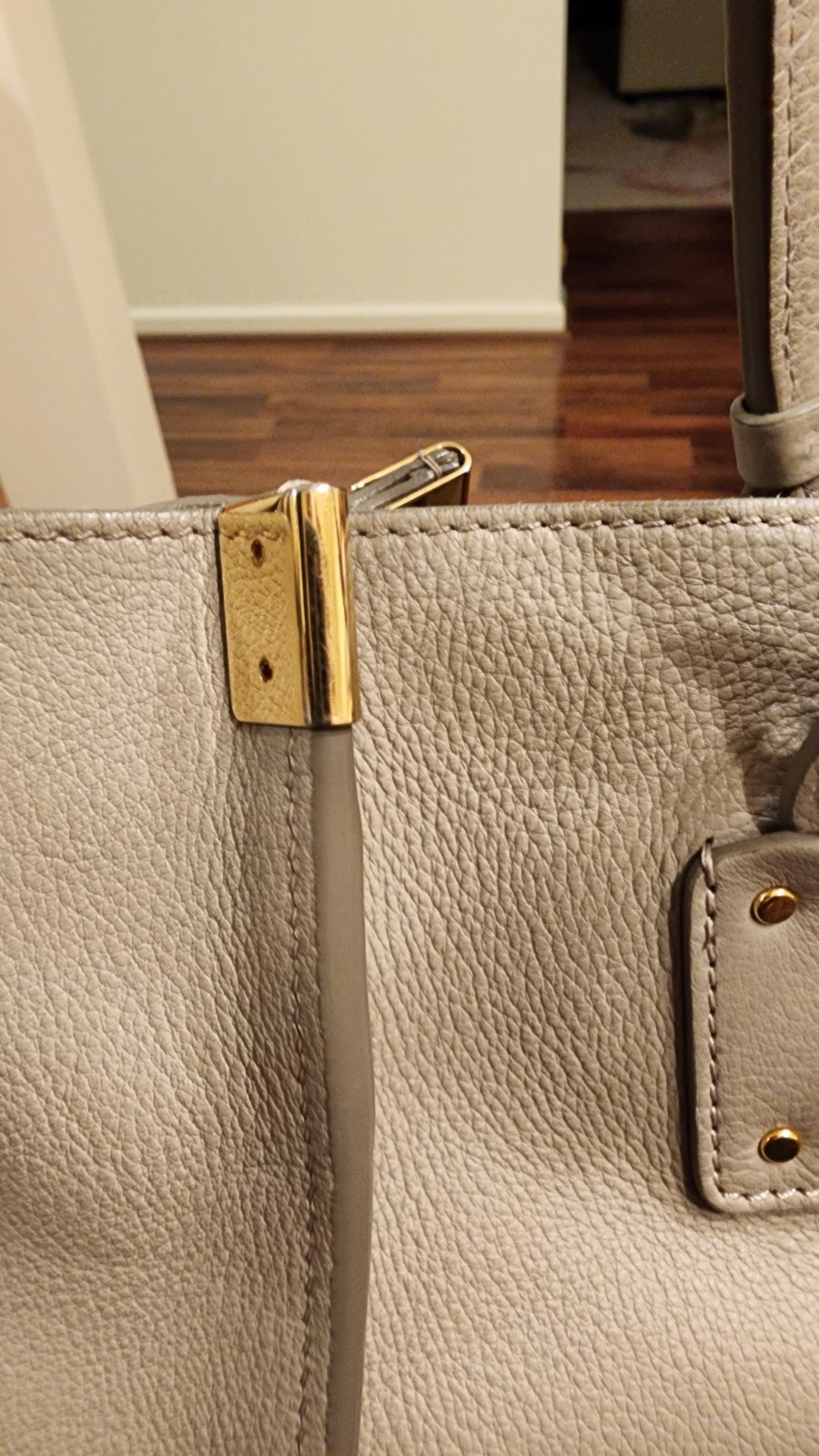 Chloe Medium Vick Tote bag smooth calfskin leather beige
