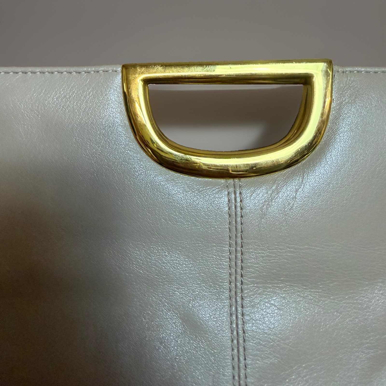 Giani Bernini Stone/Cream Clutch Handbag Gold Tone D Handle 12.5×8”