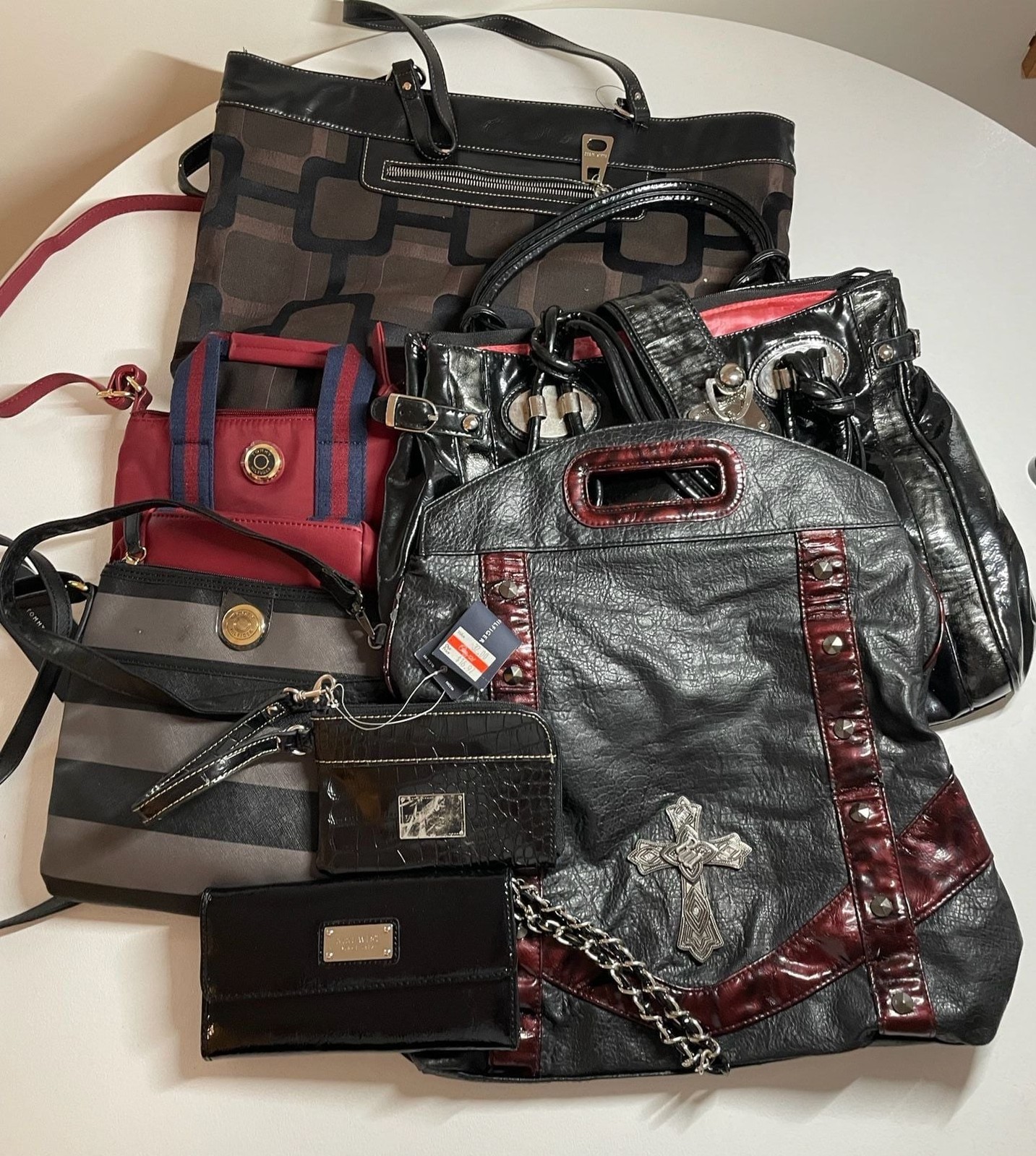 Lot of 7 Women’s Handbags and Wallets: Rockawear, Tommy Hilfiger, Nine West