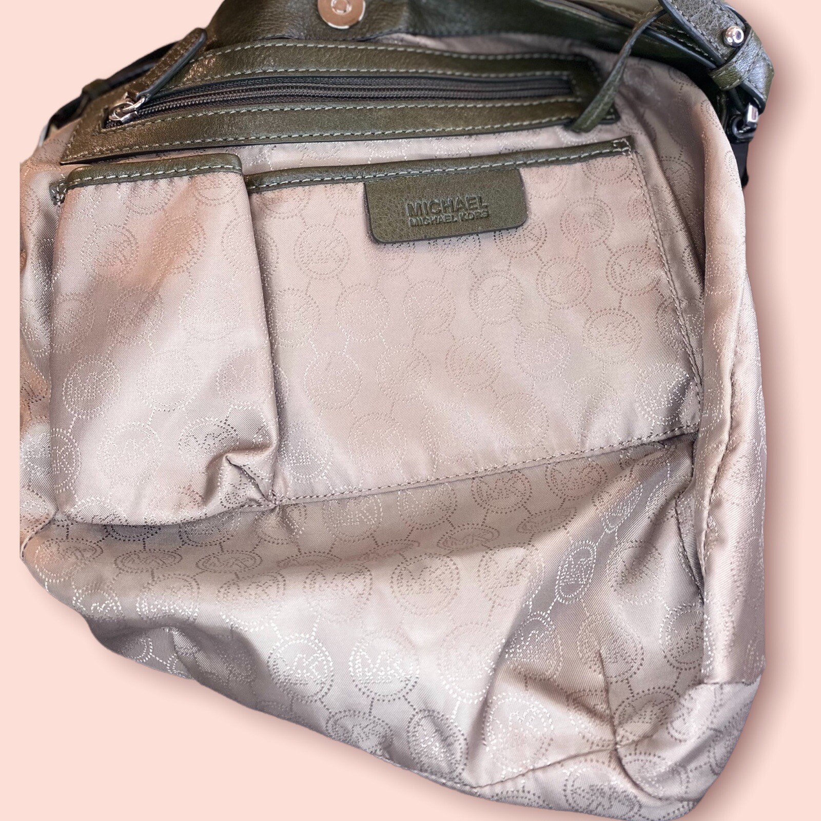 Authentic MICHAEL Kors MK Luxury Designer Leather Hobo Shoulder Bag EUC