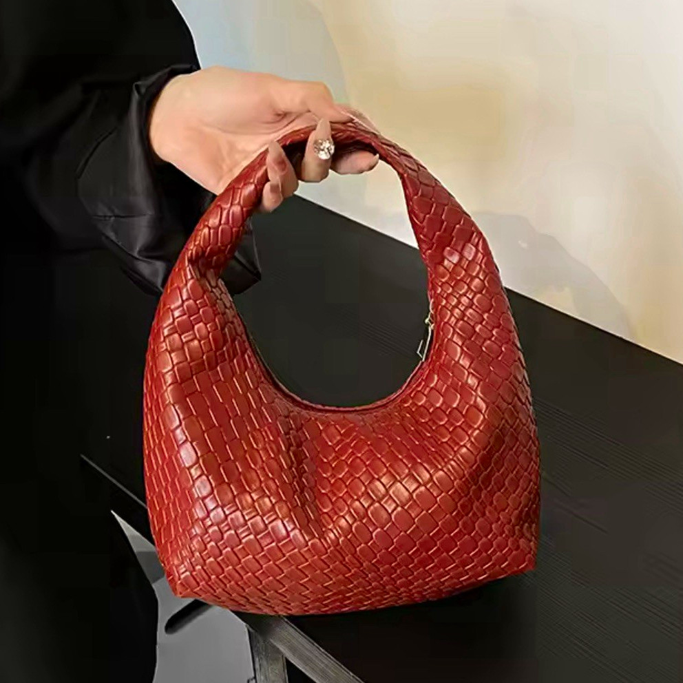 FAUX hobo soft PU Leather shoulder bag with textured basket weave pattern #fall