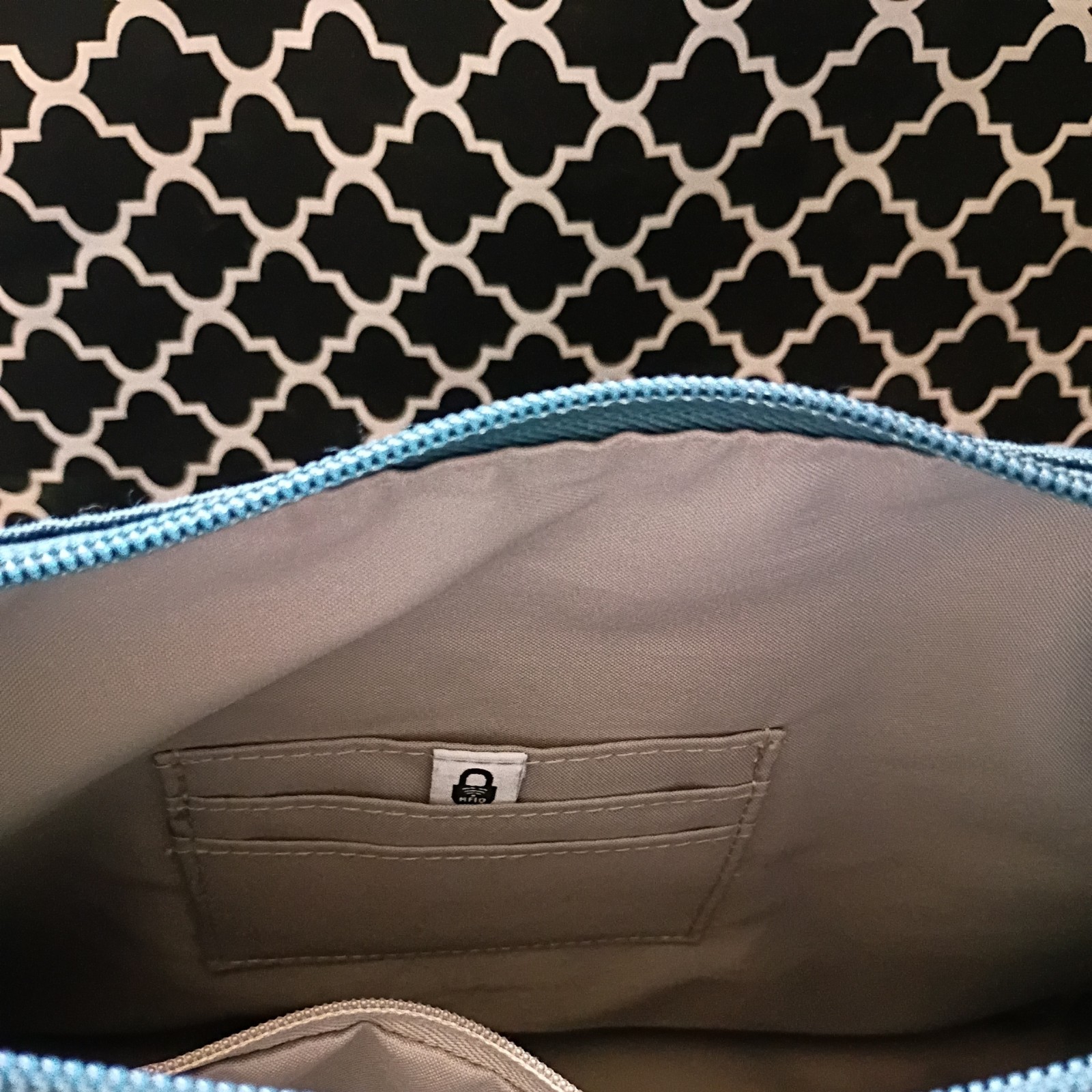 Baggallini Large Transport Hobo RFID Blocker Travel Crossbody MSRP $189
