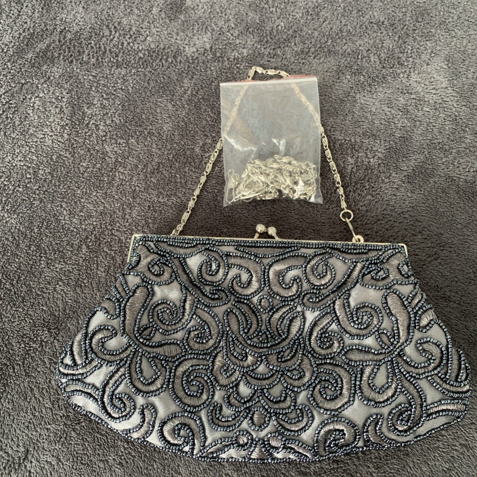 Sequined Beaded Evening Bag, short and long chain, clutch