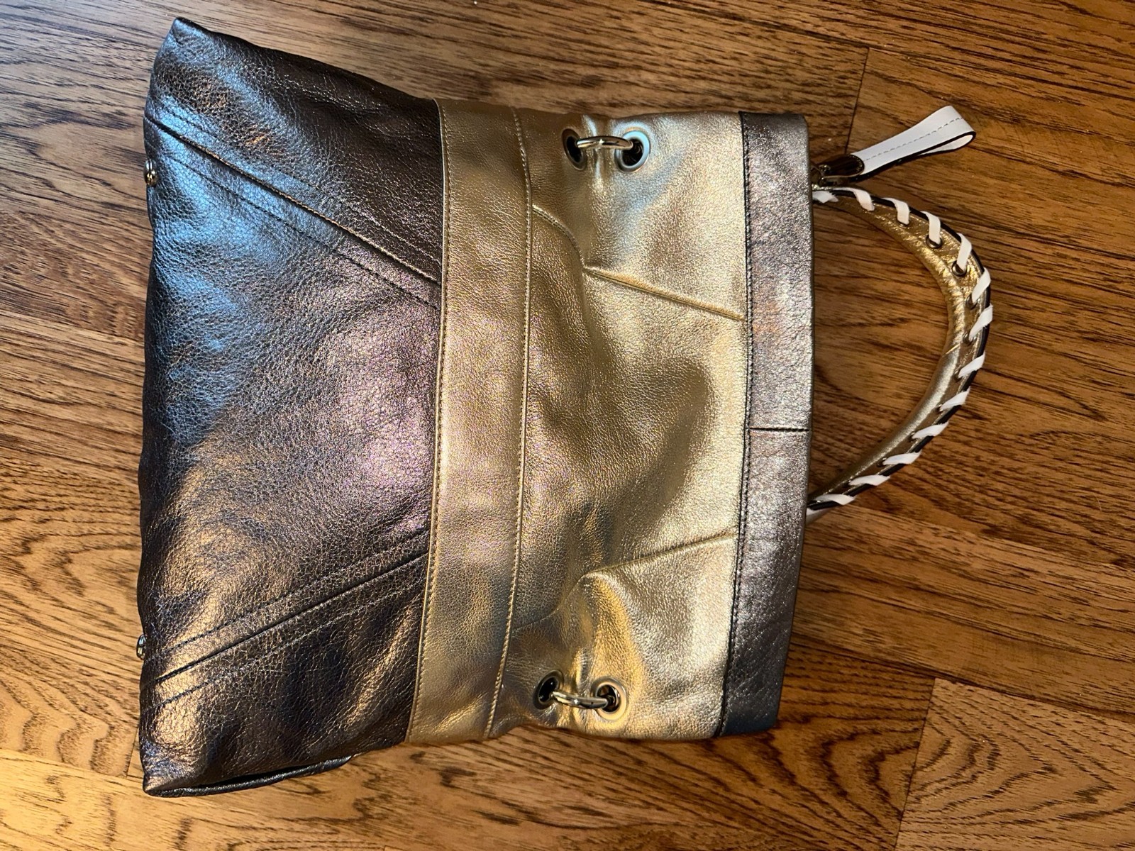 NEW B. Makowsky Metallic Leather Y2K Whipstitch Handle Shoulder Slouch Bag Purse