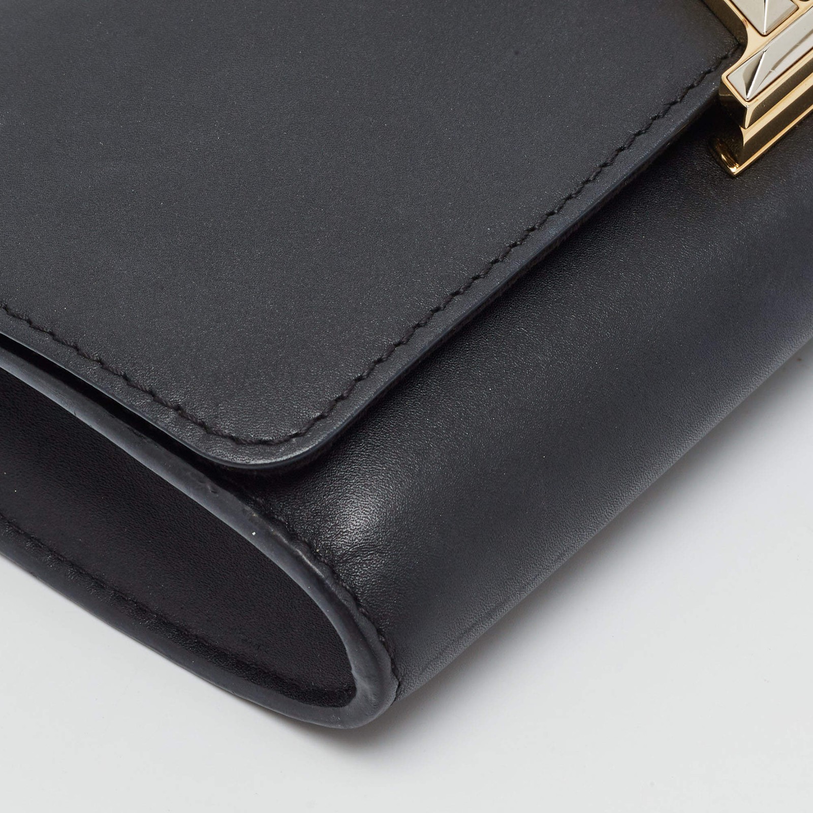 Louis Vuitton Louise Black Leather Clutch