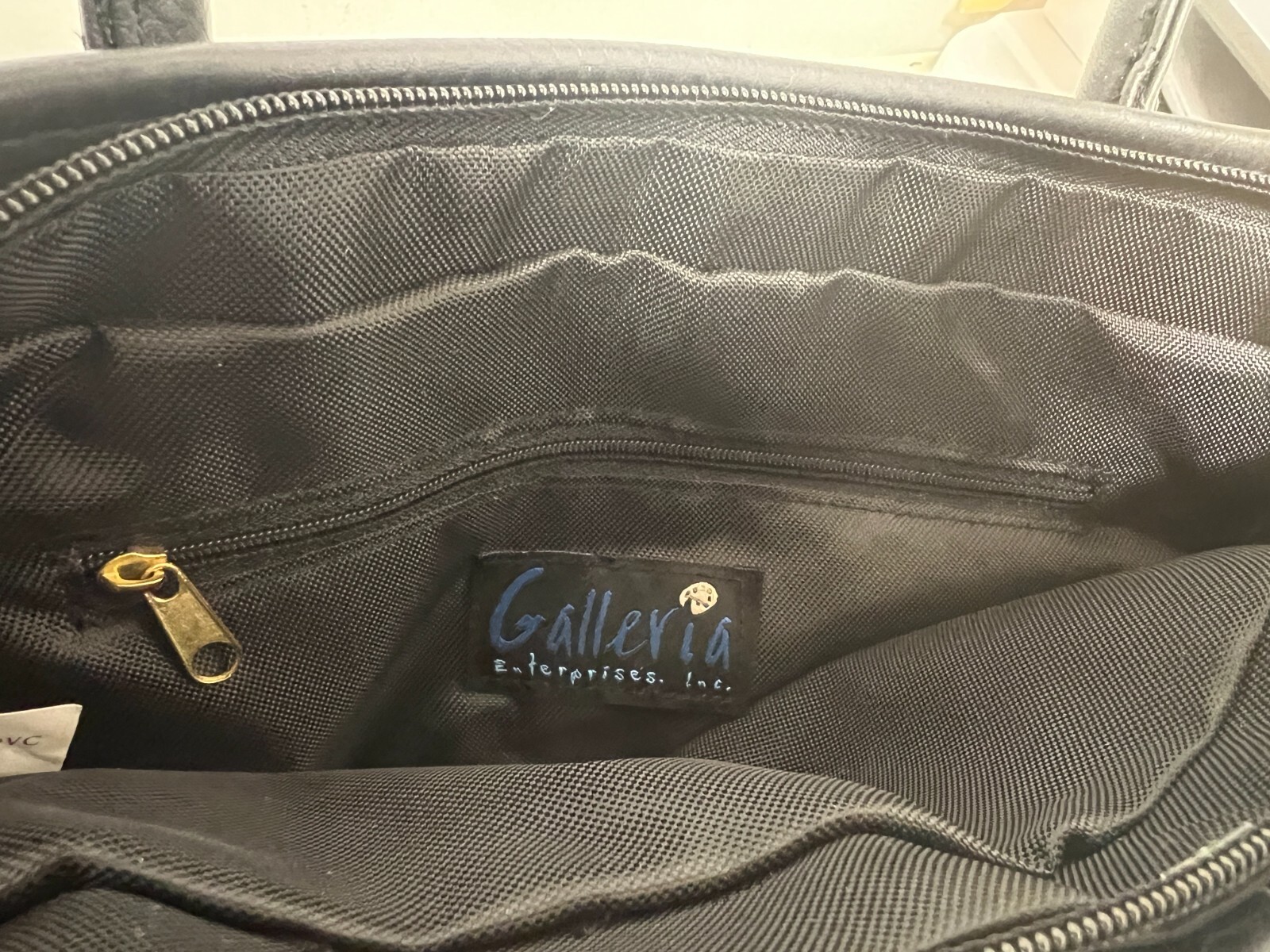 Galleria Enterprise Tote Handbag Black Pink Purple Hats Feathers Ribbon Bag
