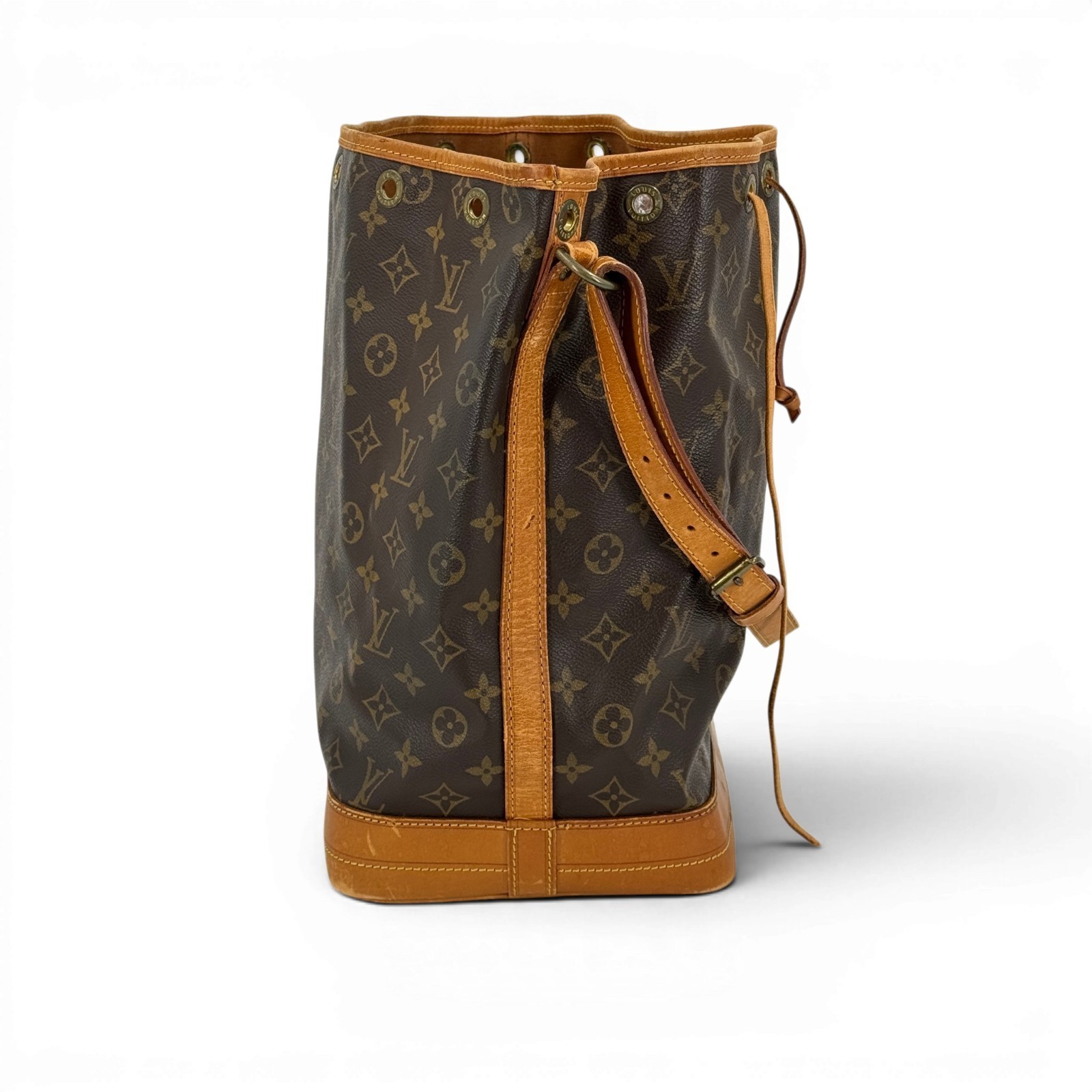 LOUIS VUITTON Noe GM Monogram Canvas Brown Drawstring Bucket Shoulder Bag M42224