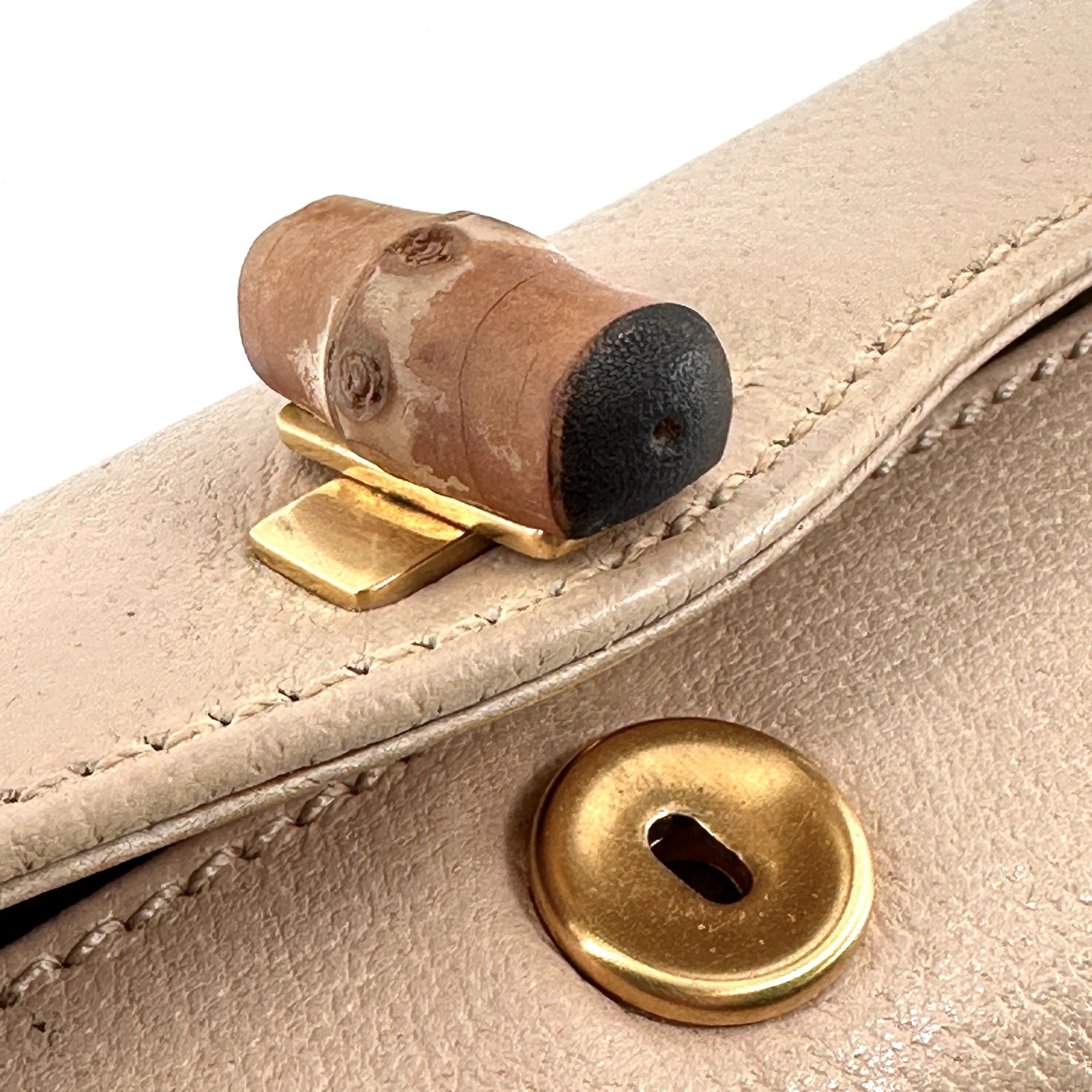 Gucci Hand Bag Bamboo Turn Lock Leather Beige Authentic 297T0417
