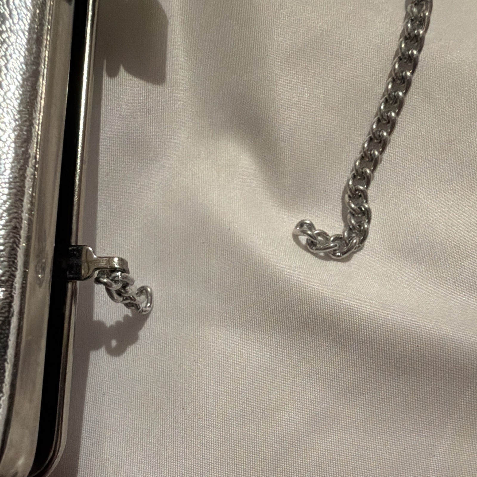 Women’s Silver Metallic Glitter Hardcase Clutch, Chain Strap, Clasp Closure