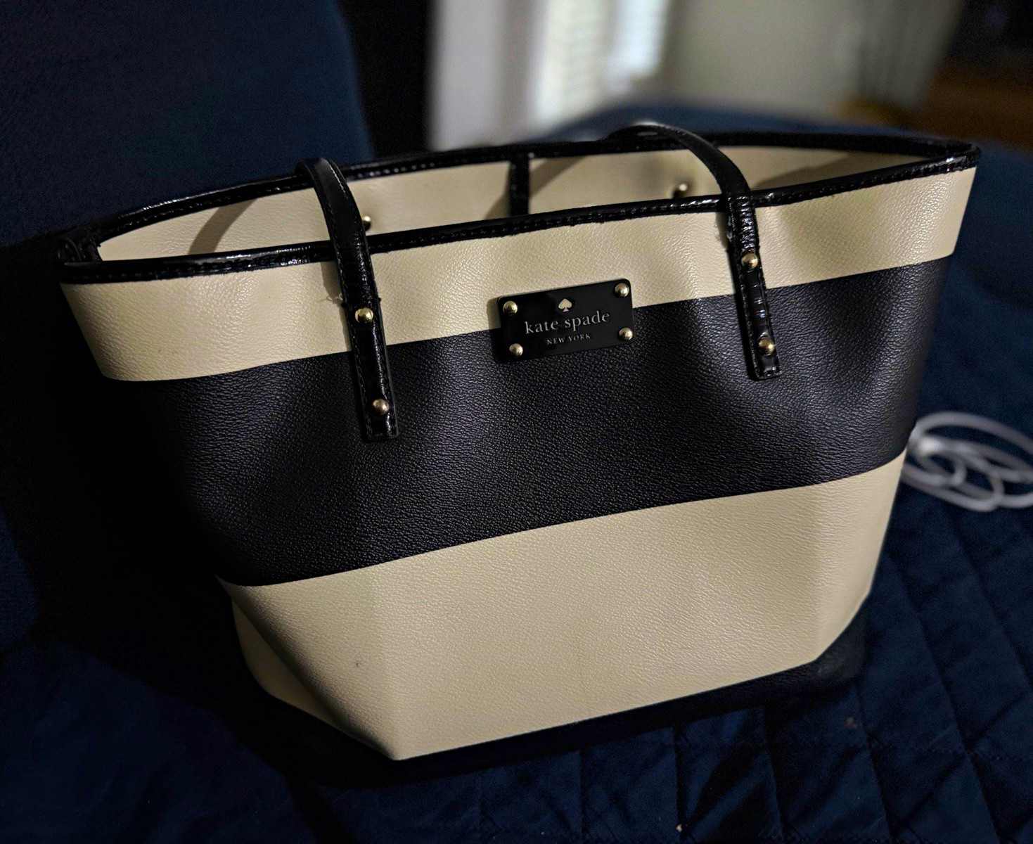 kate spade new york Black/White Stripe Large Tote Zip Detachable Strap