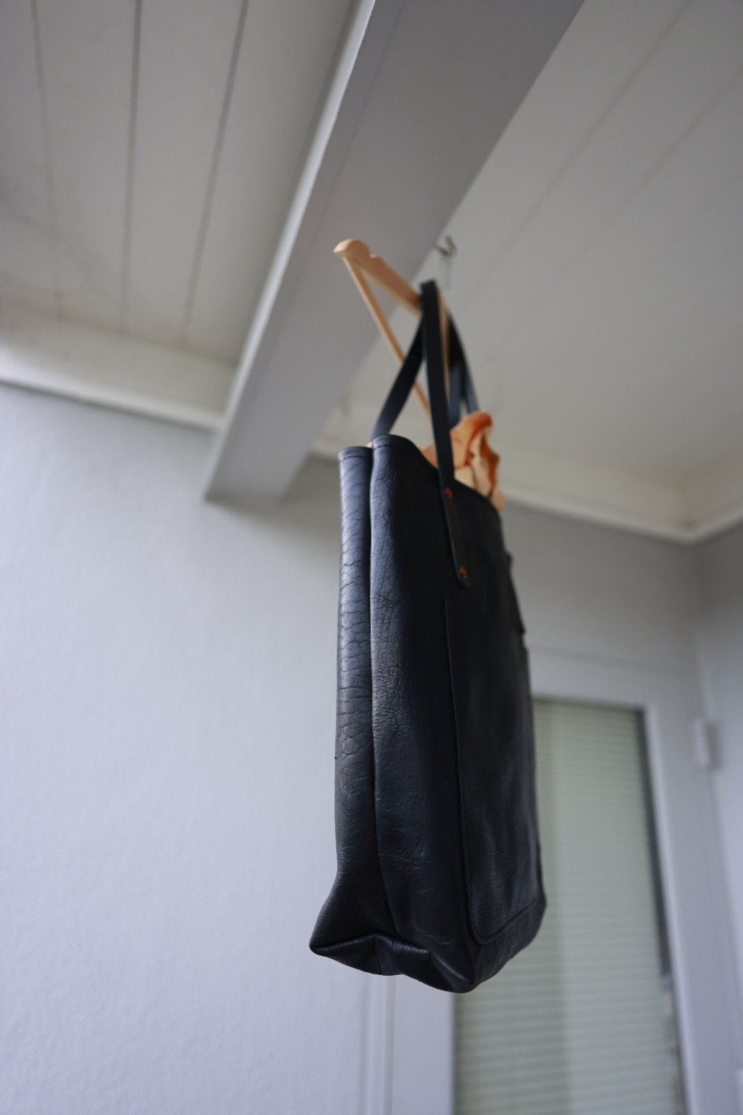 (NEW) Go Forth Goods Avery TOTE-ZIPPER-Font Pocket-SLIM LARGE DLX-Bison-12″strap