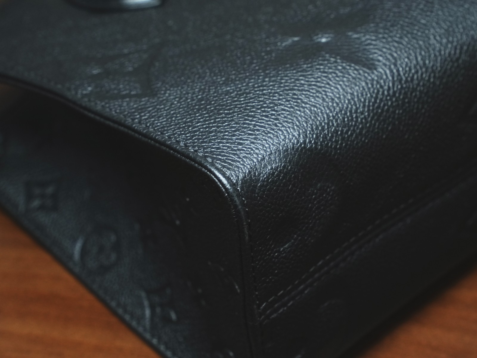 LOUIS VUITTON M45595 Black Monogram Empriente ON THE GO PM CHIP VERSION