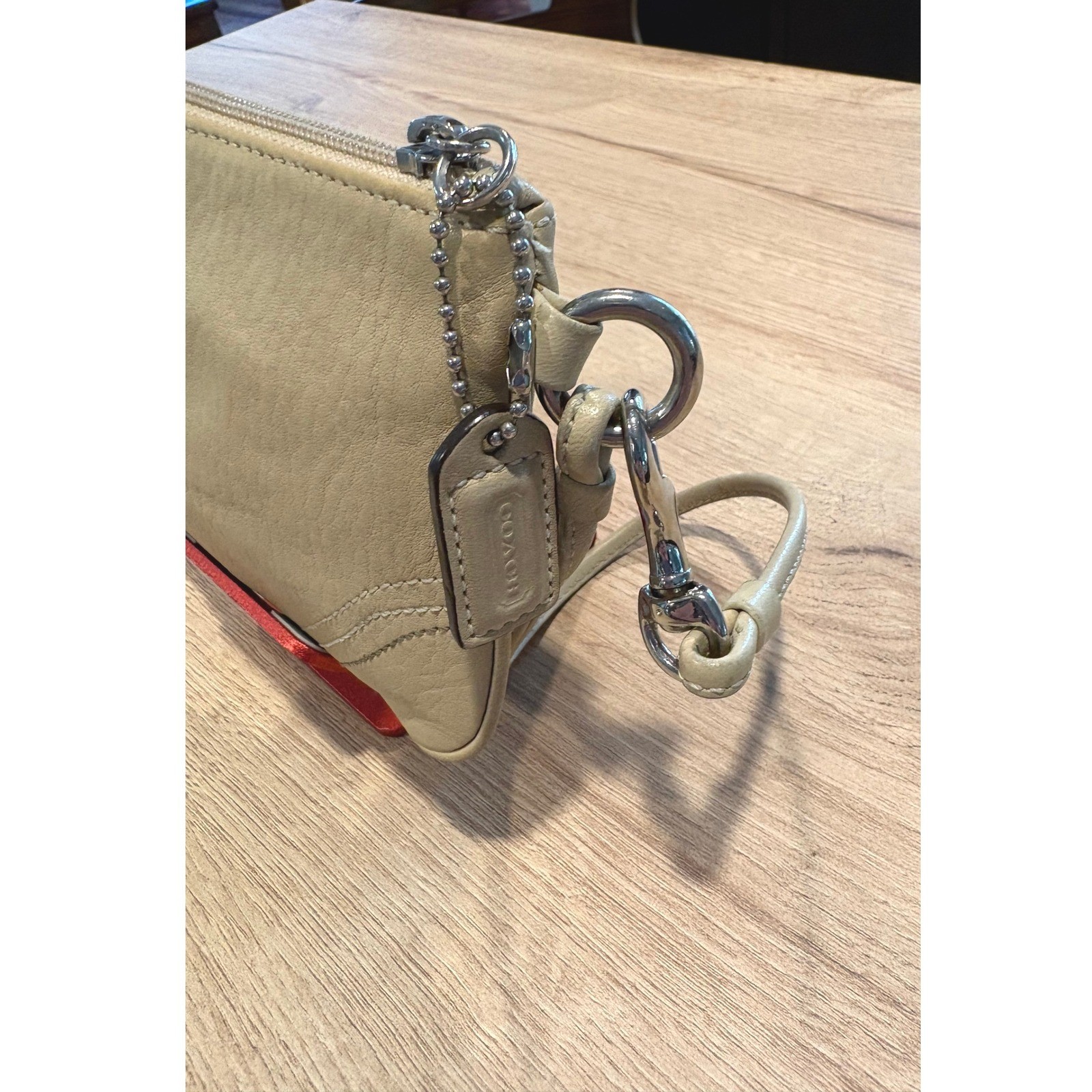 Coach Soho Oatmeal Pebbled Leather Wristlet Zip Pouch Buff Silver Hardware
