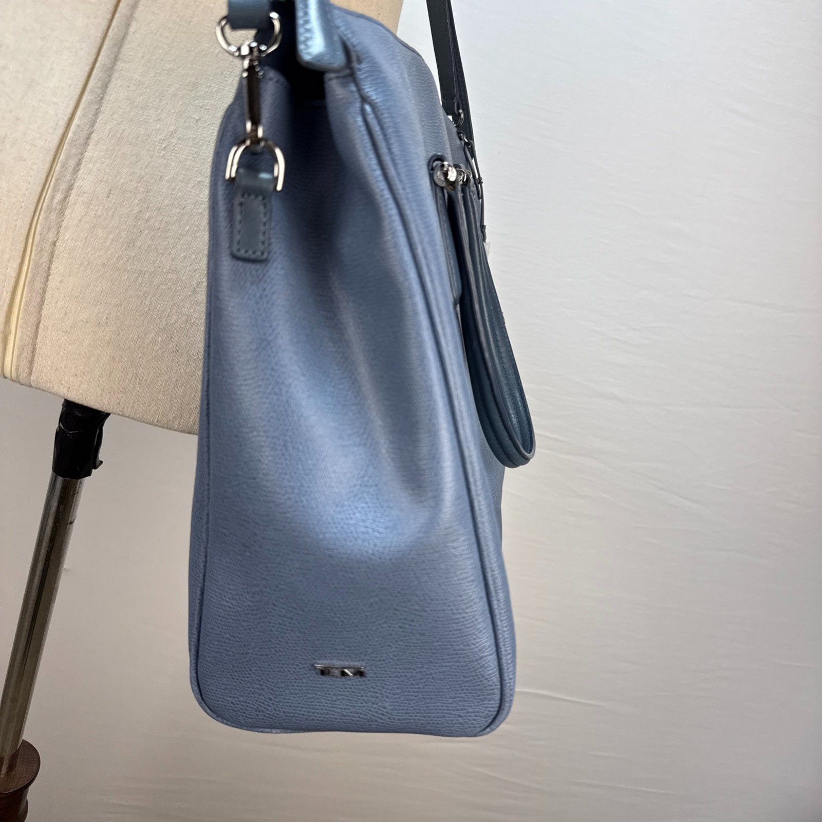 Tumi Sinclair Elaine Commuter Brief Tote Bag Cornflower Blue Leather Crossbody