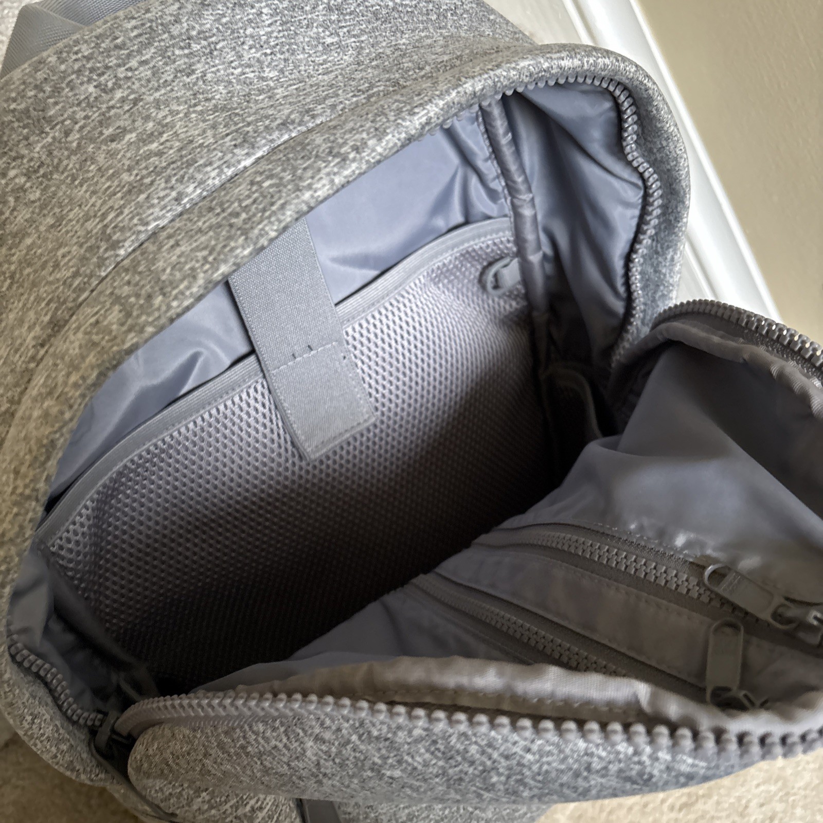 VGC Dagne Dover Dakota Neoprene Backpack Medium Heather Gray Good Condition READ