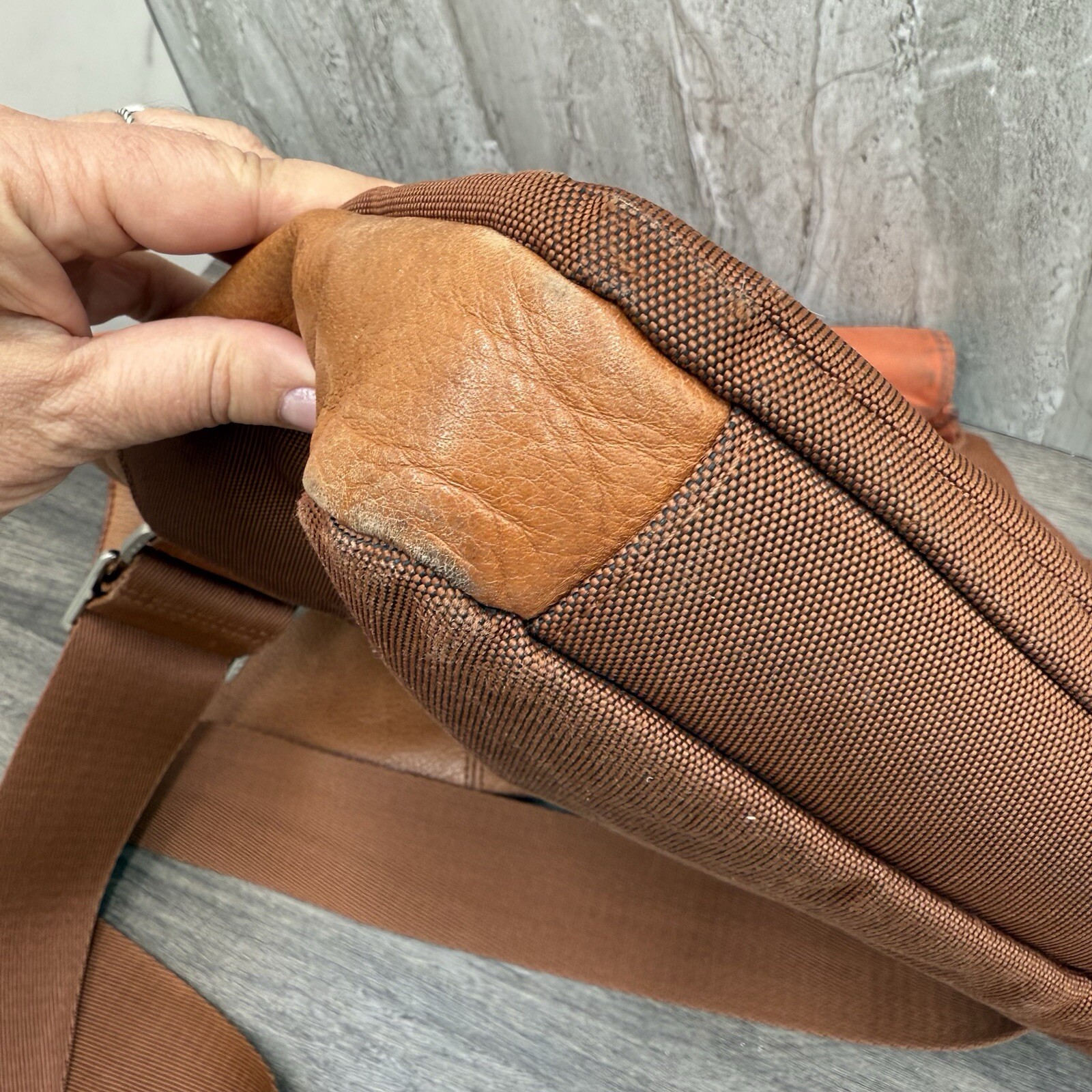 Knomo Messenger Laptop Bag 13in Light Brown Leather Adjustable Strap Crossbody