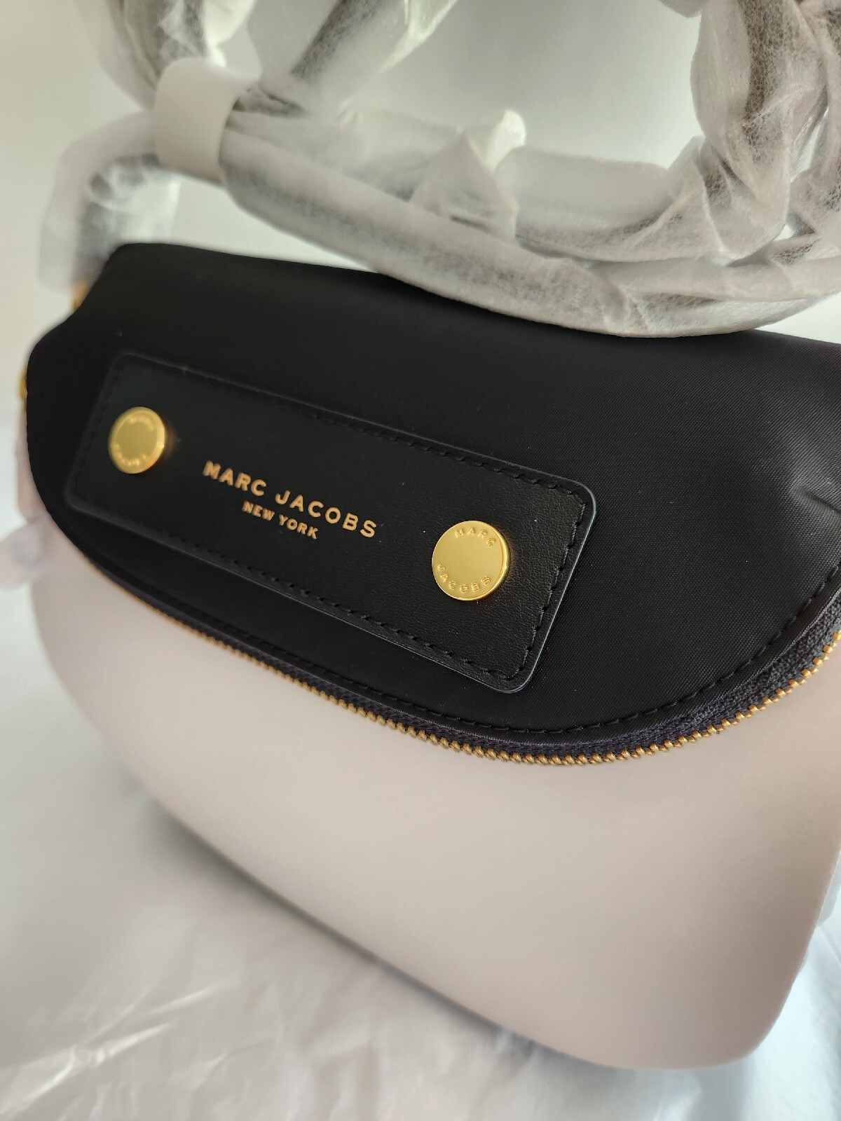 Marc Jacobs Preppy Nylon Mini Messenger Bag BLACK #M0012909