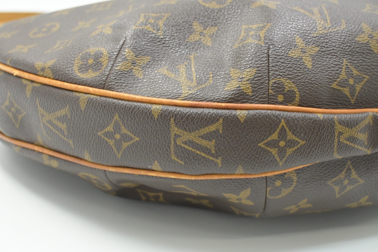 Authentic Louis Vuitton Monogram Croissant GM Shoulder Bag M51511