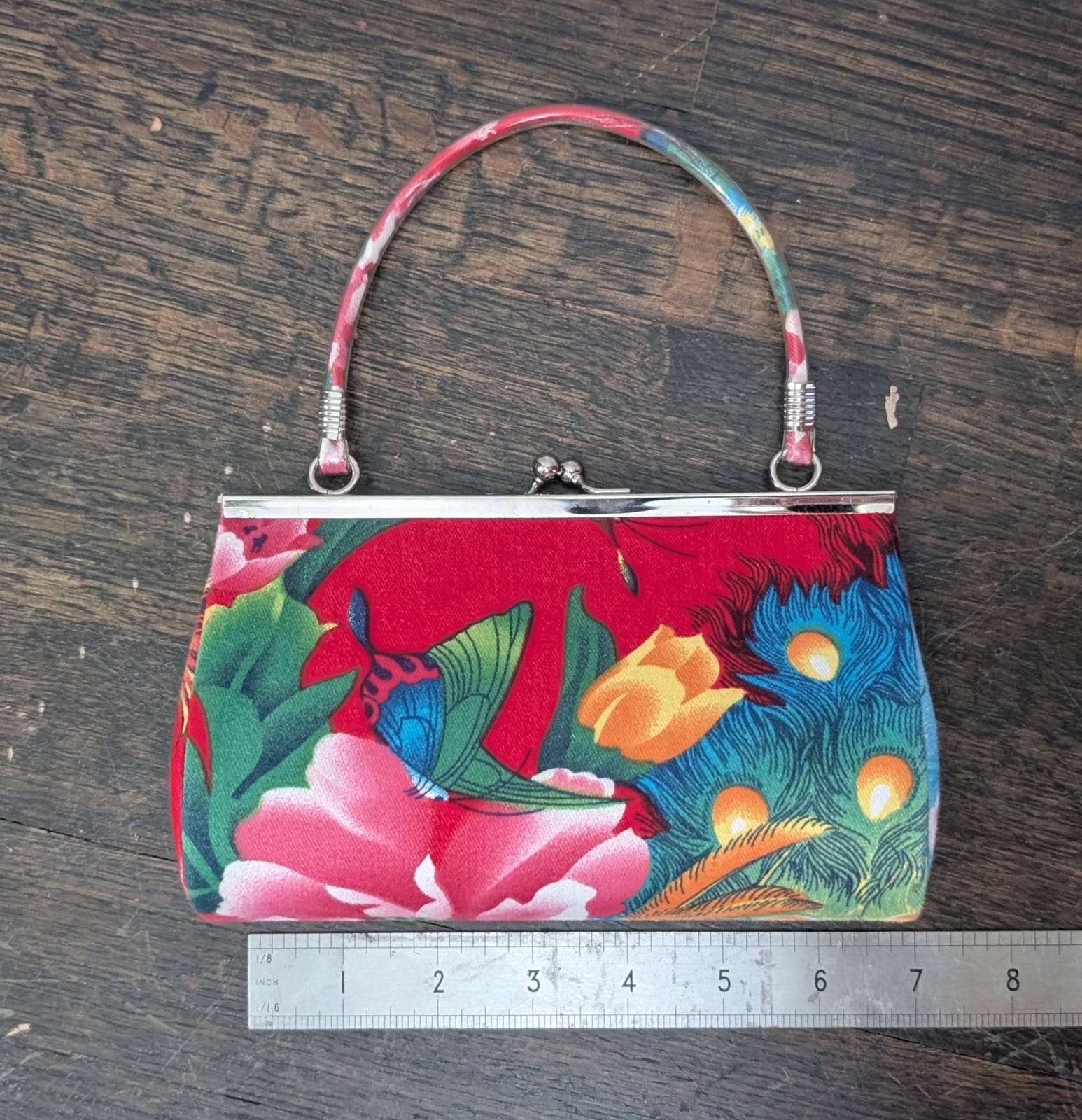 Elegant Purse With Chinese Fabric