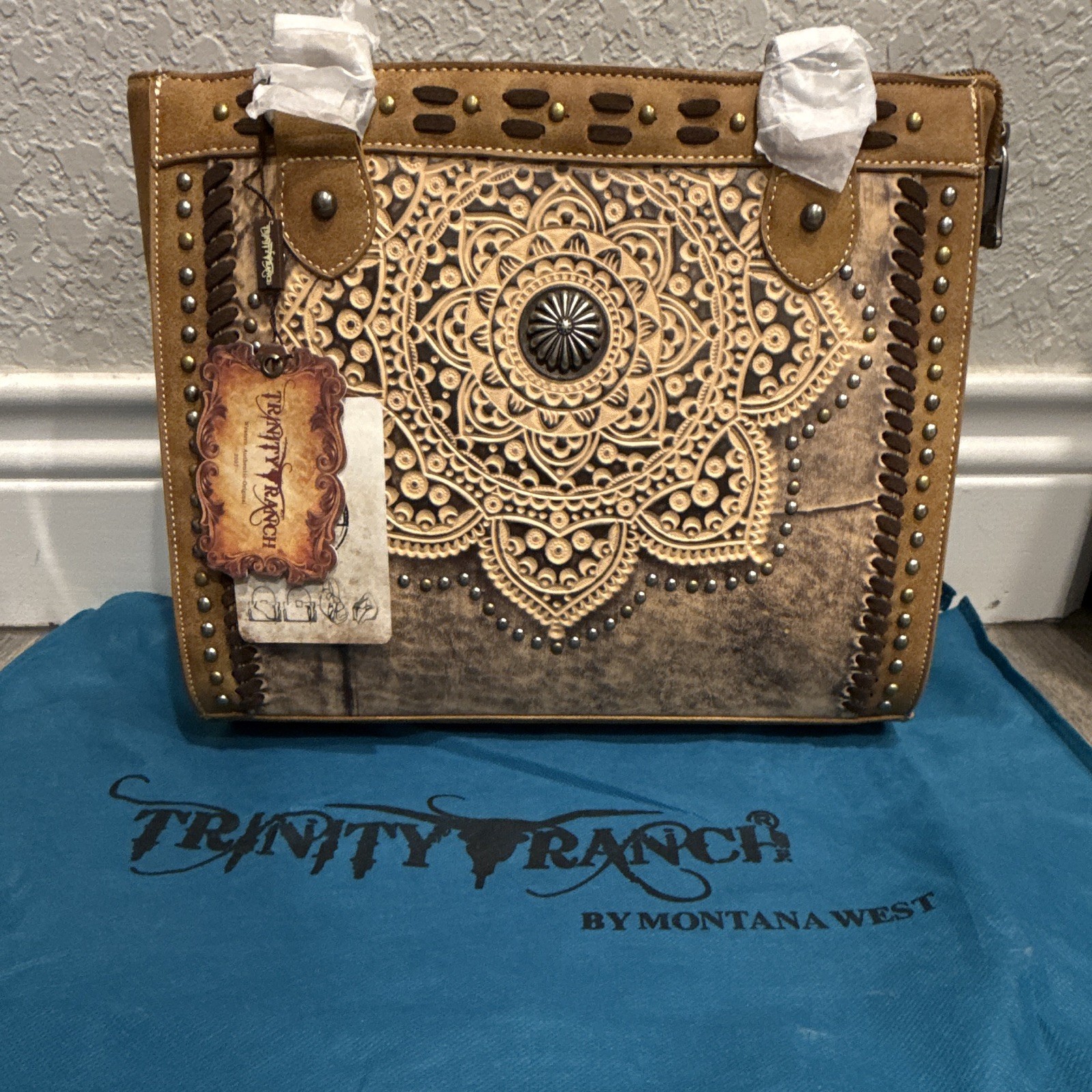 Trinity Ranch Brown Western Medium Tote Studded Concho Zip Lined Pockets