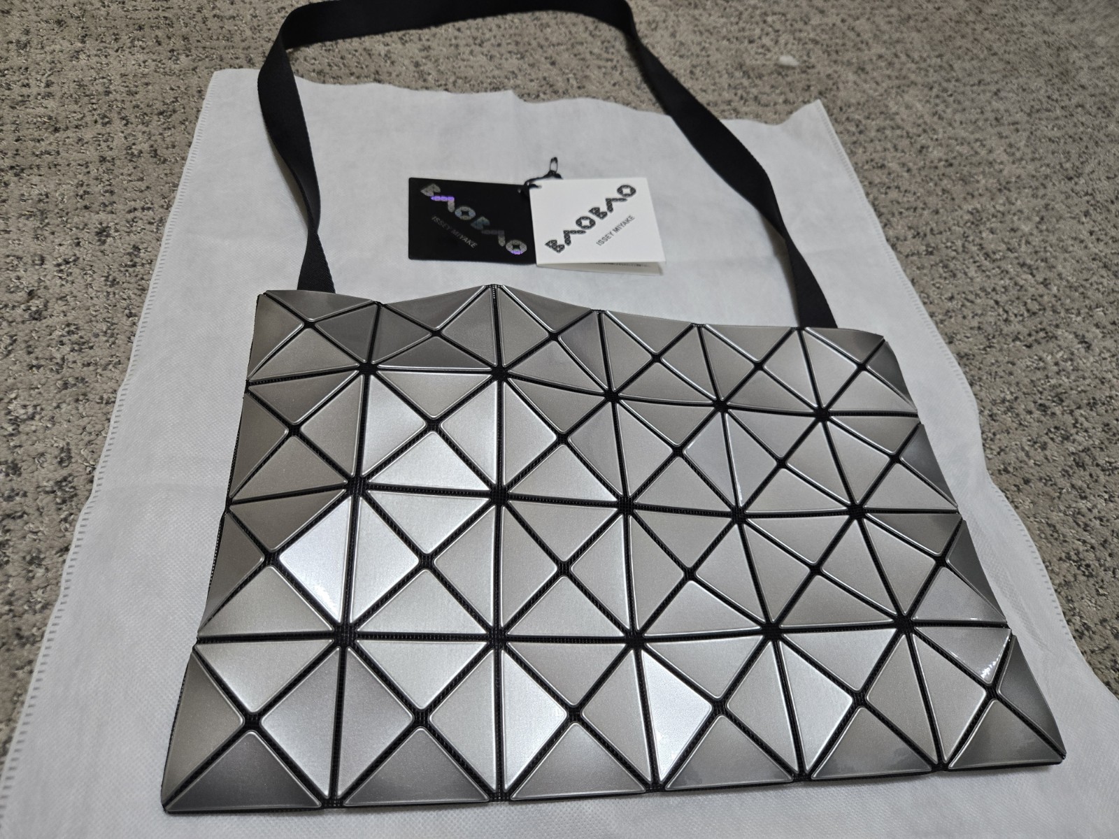 NWT Issey Miyake BAO BAO Silver Prism 4×6 Japan, cross over tote shoulder bag