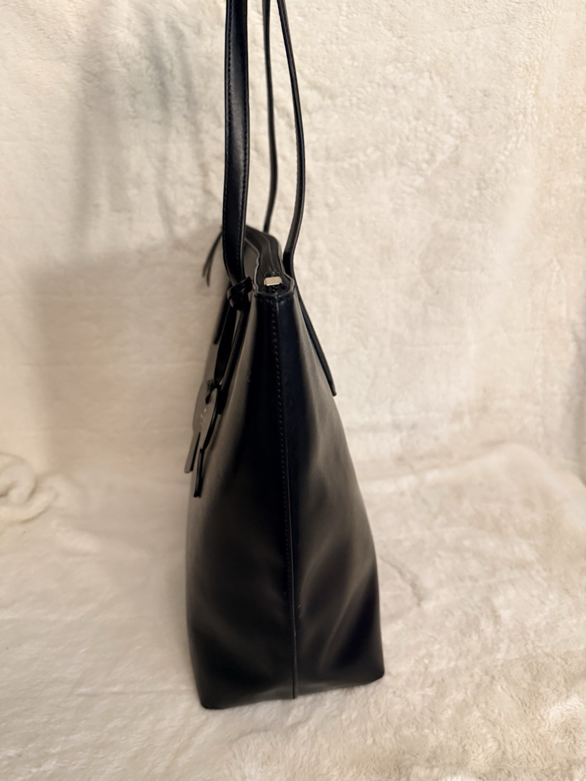 Authentic Kate Spade New York Cassy Black Large Tote w/ Removable Bow Charm