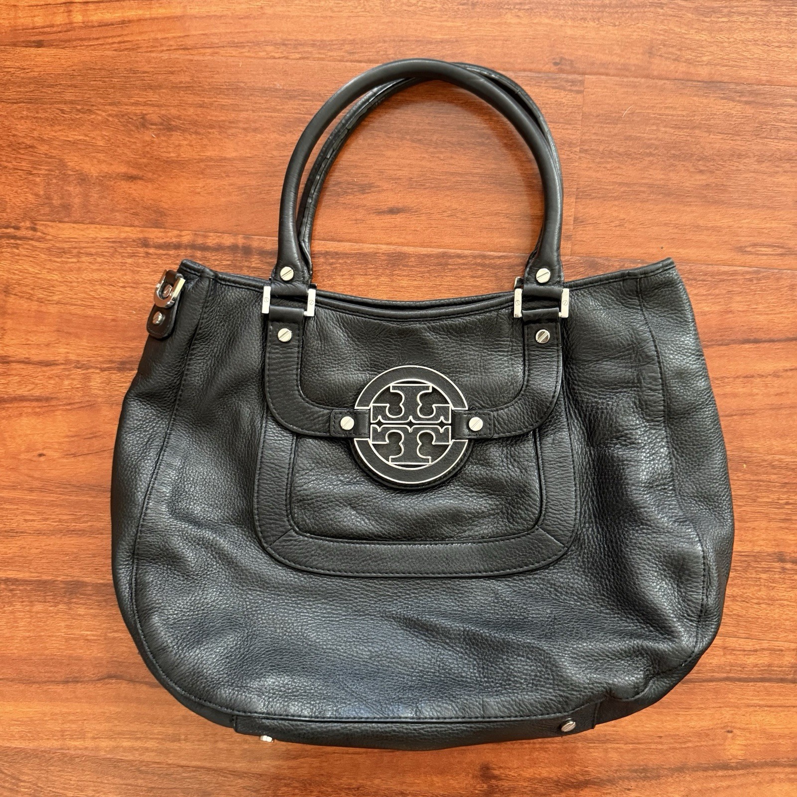 Tory Burch Amanda Classic Hobo Satchel Handbag Black Pebbled Leather 14.5×10