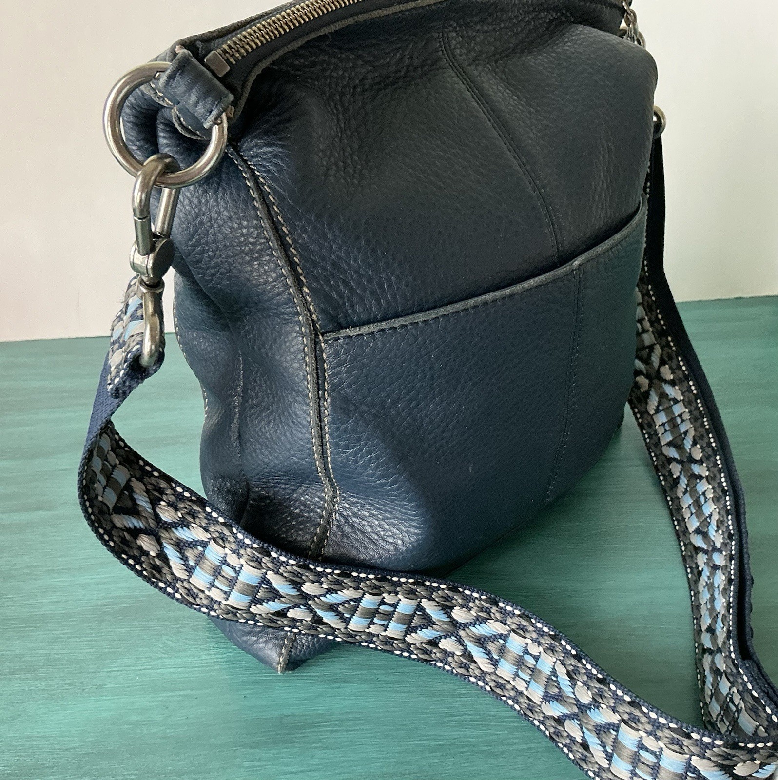 The Sak Lucia Indigo Leather Slouchy Crossbody Bag Classic Boho Hippie Travel