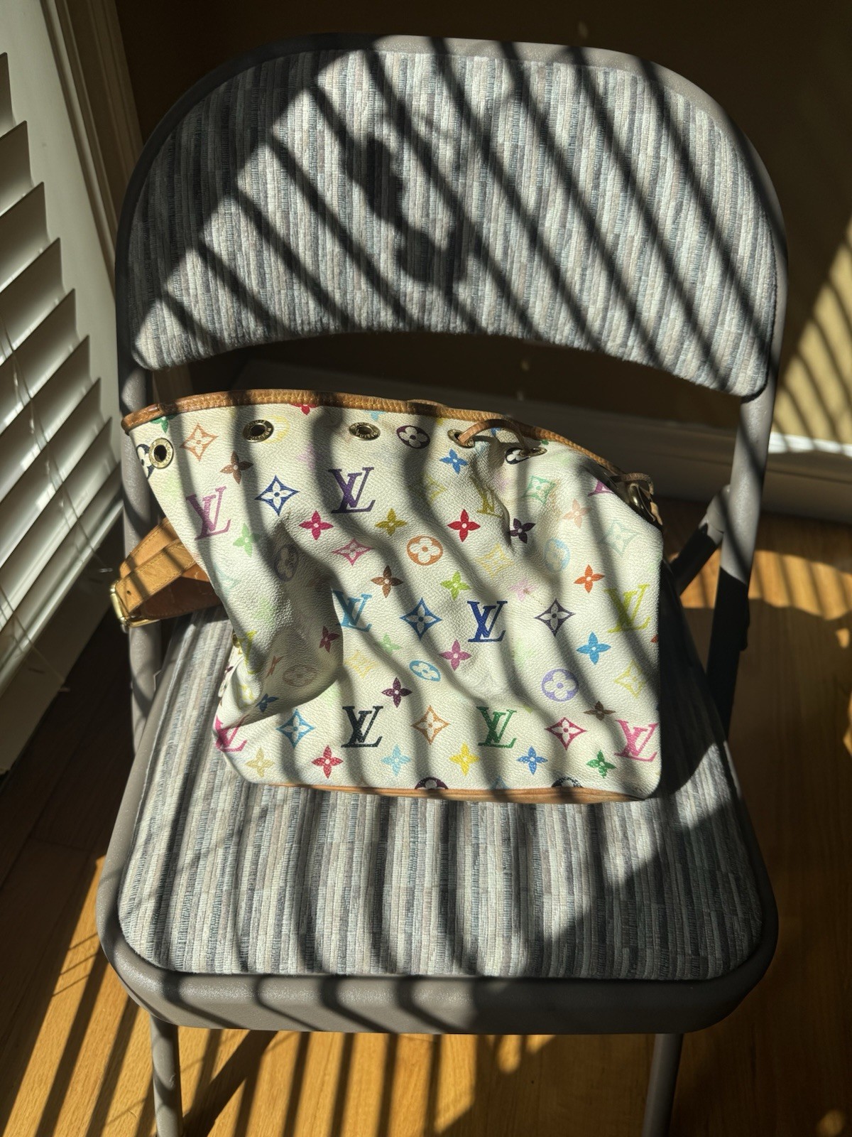 Louis Vuitton Petit Noé White Multicolore Murakami Drawstring Shoulder Bag Rare