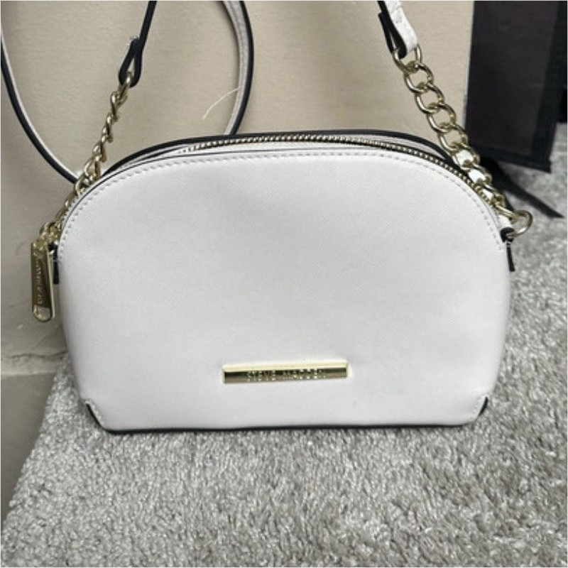 Steve Madden White Crossbody Bag Gold Hardware Zip Chain Strap