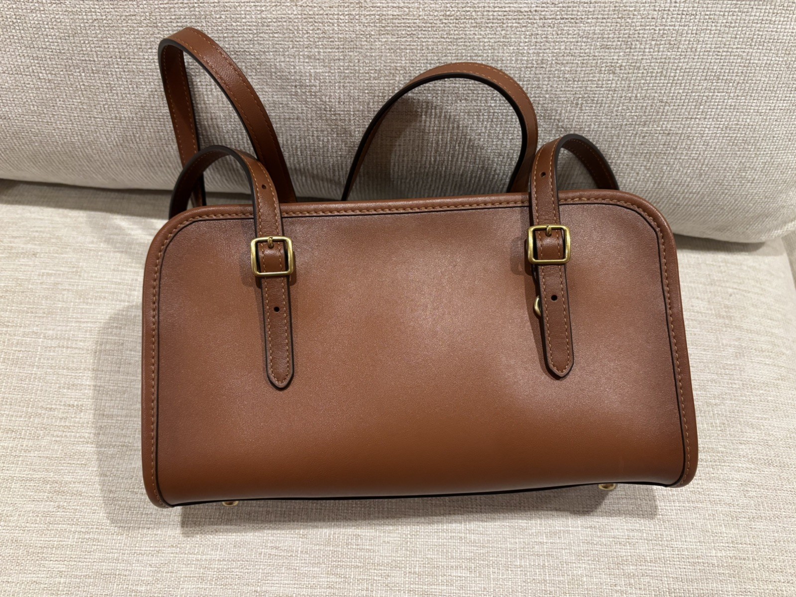 Coach Originals Swing Zip Bag Glovetanned Leather Saddle 1941 Brown CM565