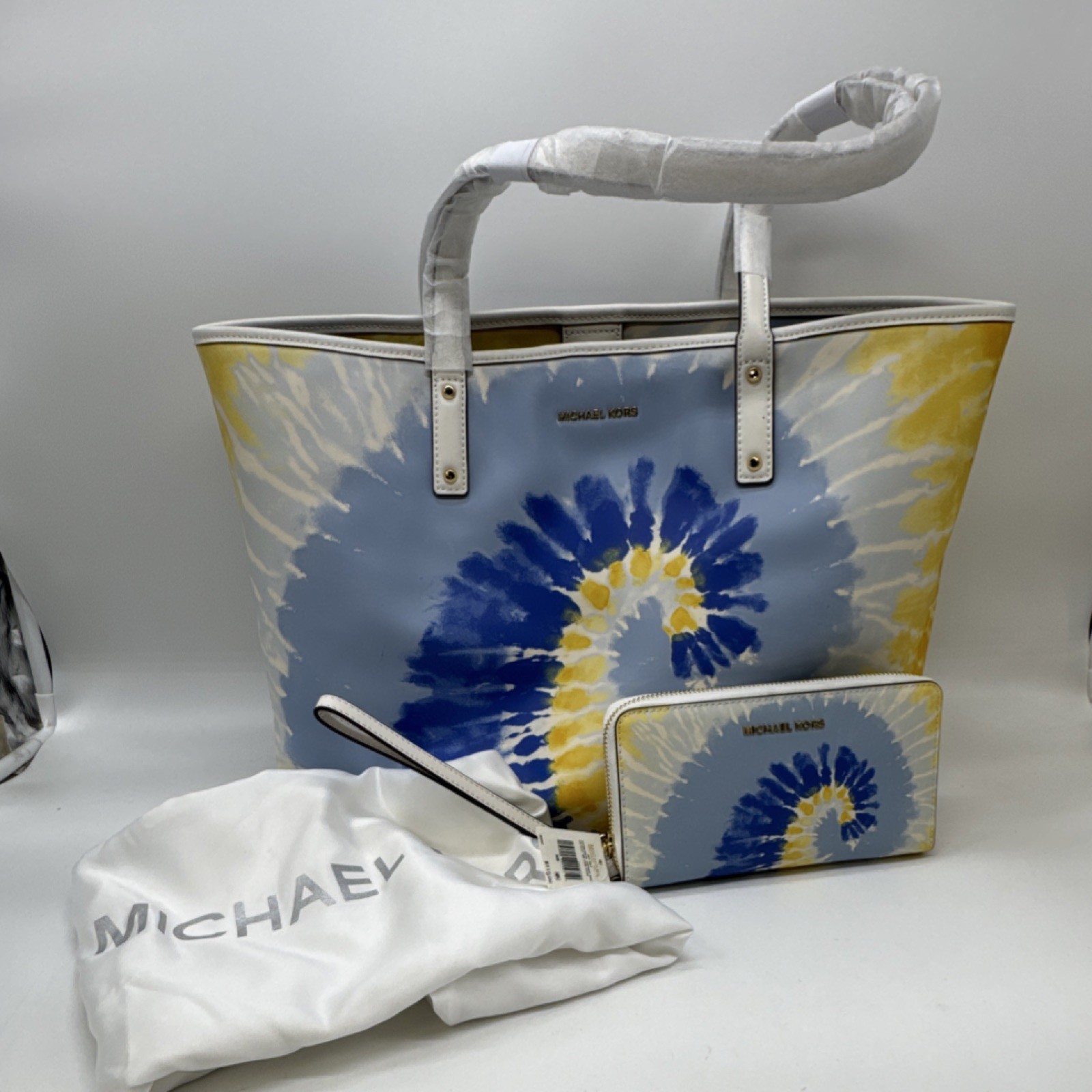 NWT Michael Kors Carter Oxford Multi Large Open Tote And Matching Wristllet