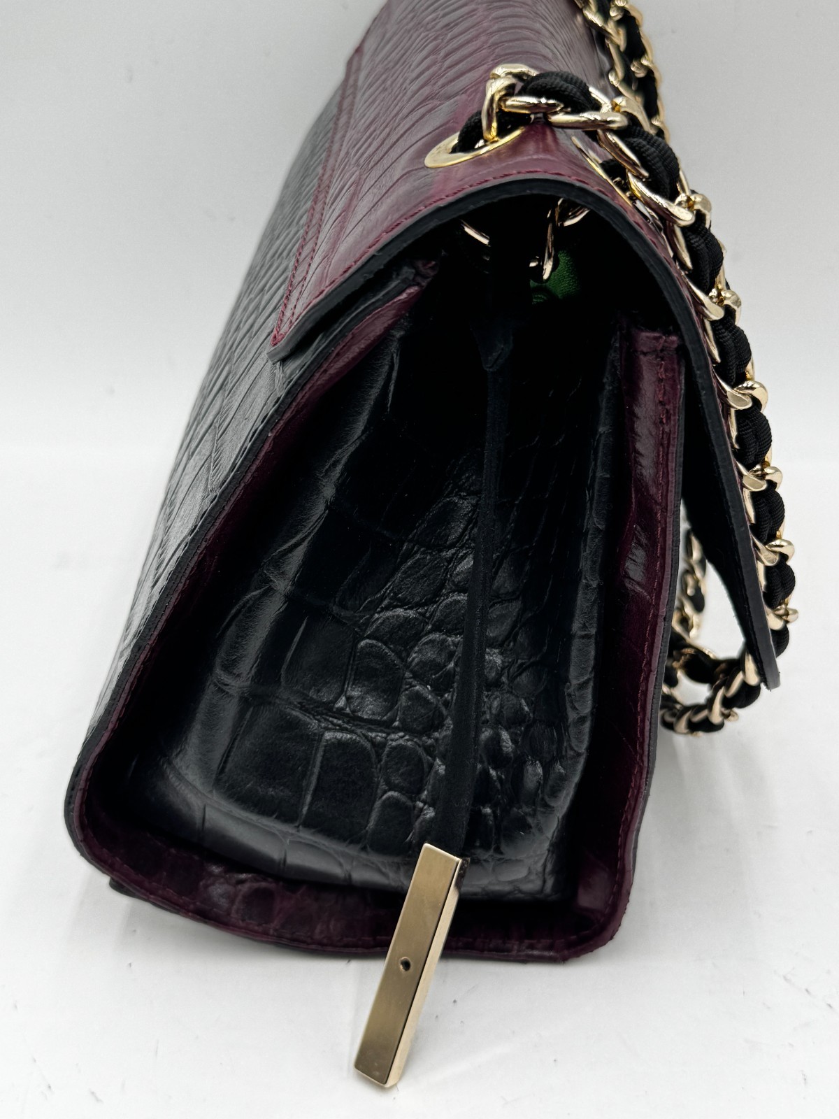 Innue Women’s Handbag Burgundy Black Leather Croc Leather Turn Lock Shoulder Bag