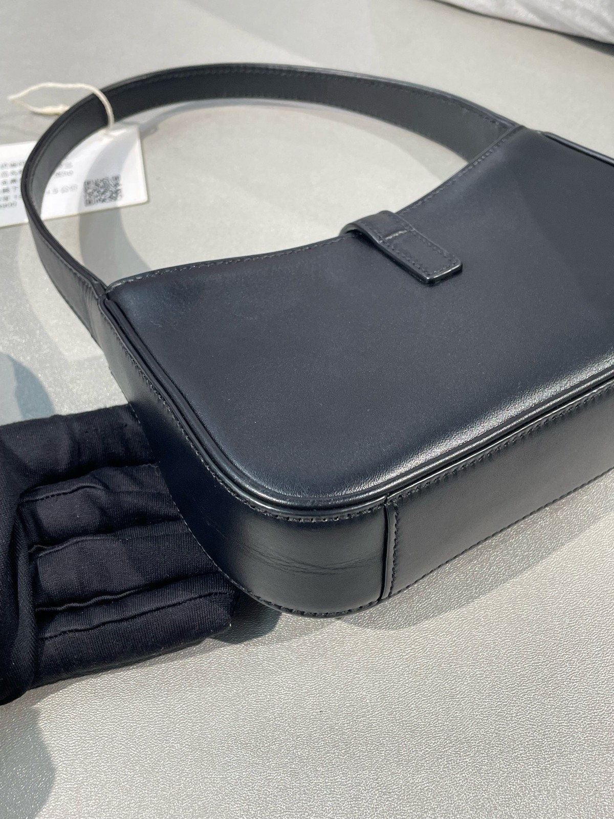 Saint laurent Pre-Owned Authentic Underarm Bag Black 19/11.5/4.5