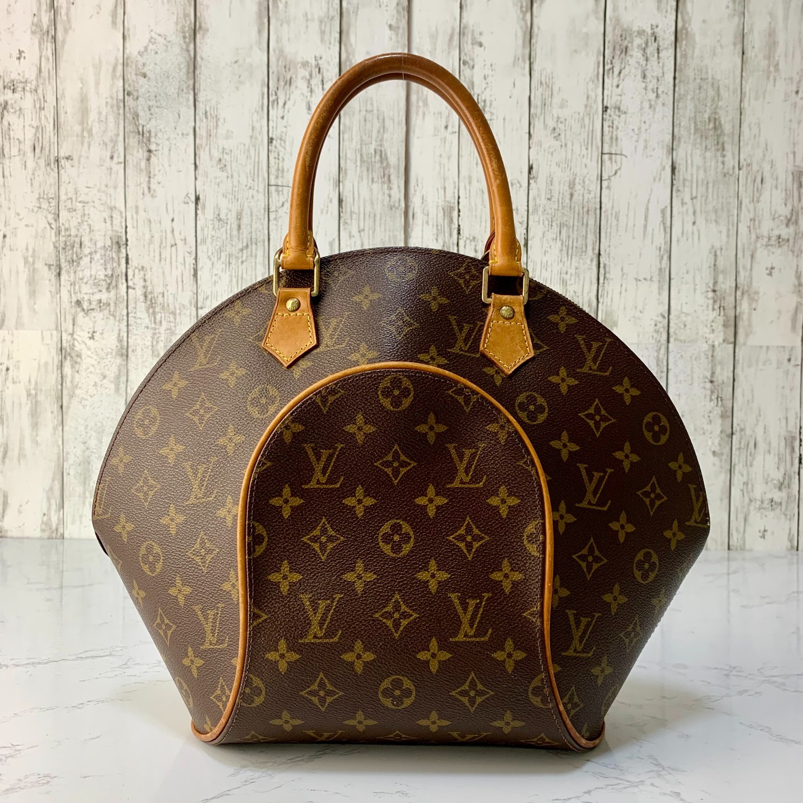 LOUIS VUITTON Ellipse MM Monogram Leather Handbag M51126 Authentic【Condition:A】