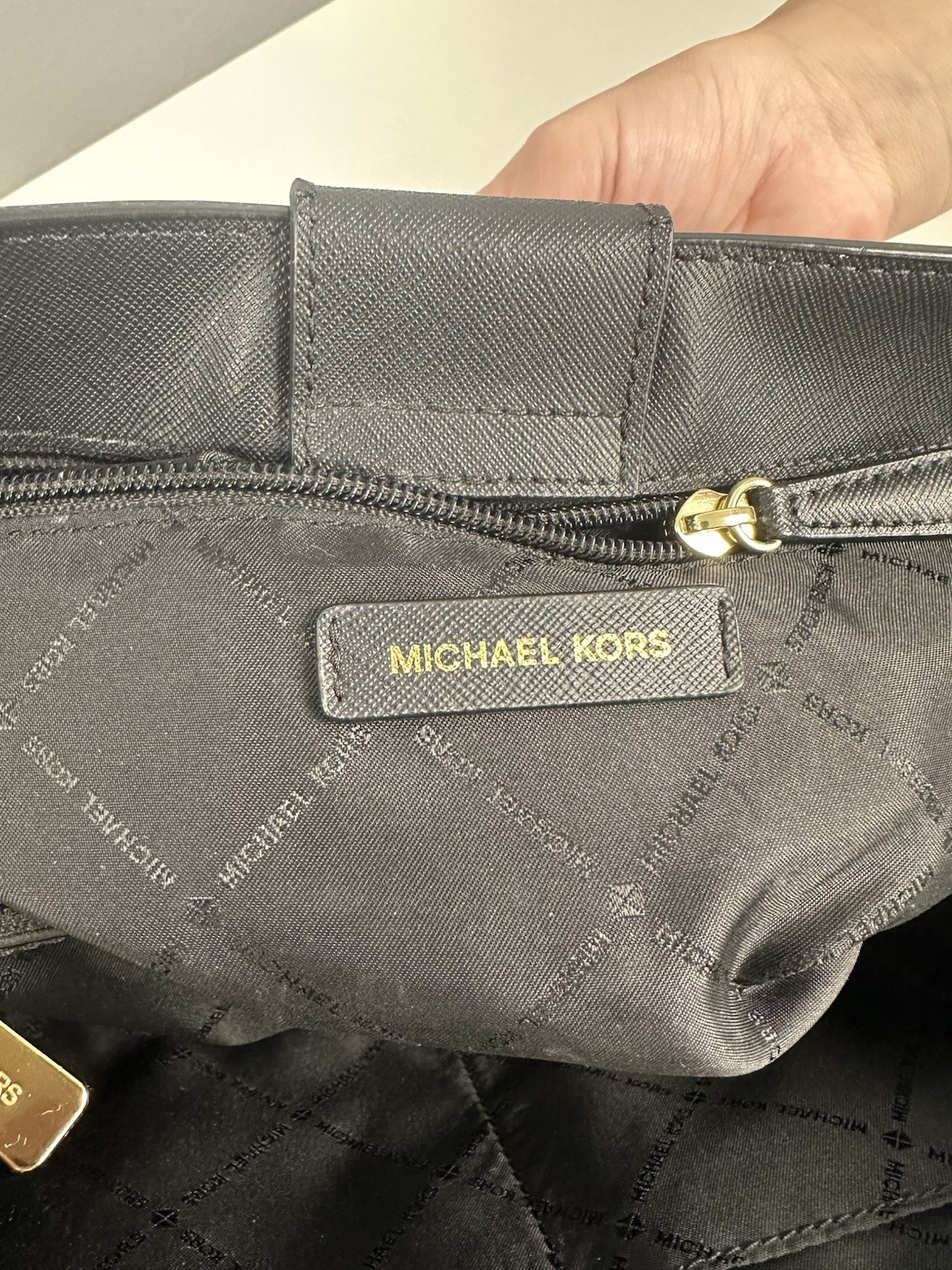 Michael Kors Black Satchel Top Handle Bag Detachable Strap Zip Gold Hardware