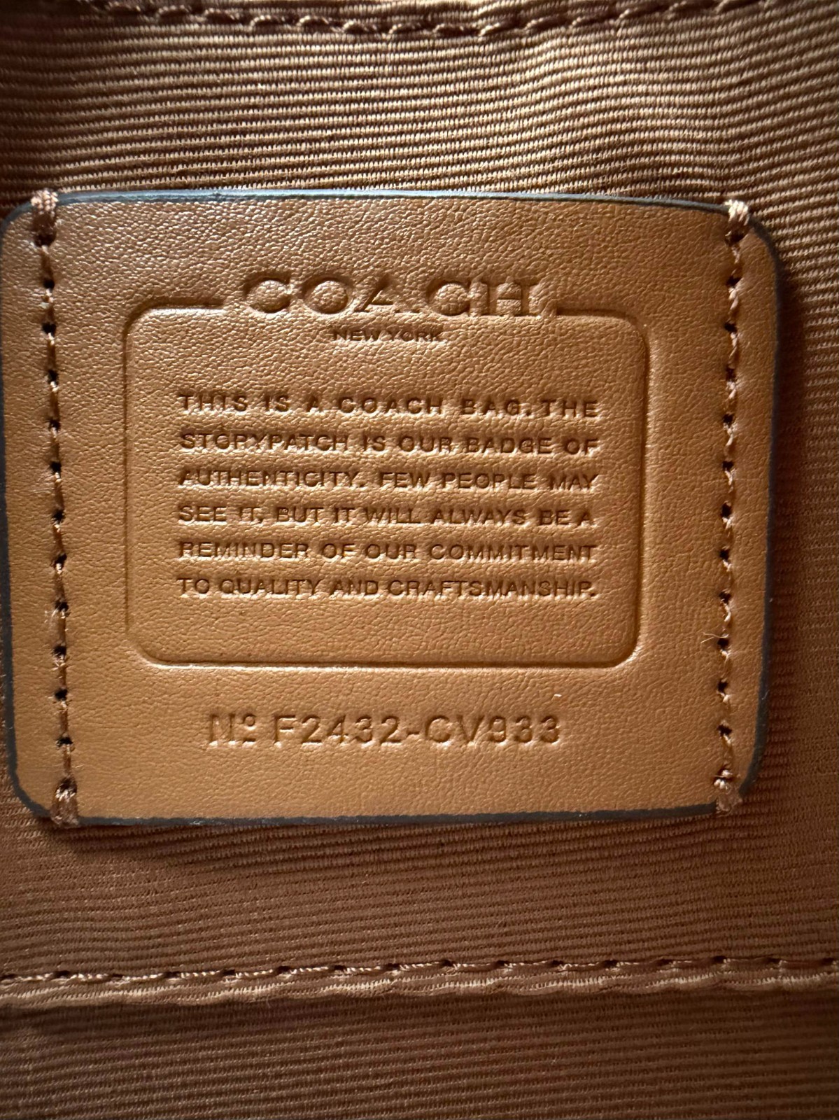 Coach Teri Shoulder Bag In Signature Canvas Silver /Sand/Taupe CV933