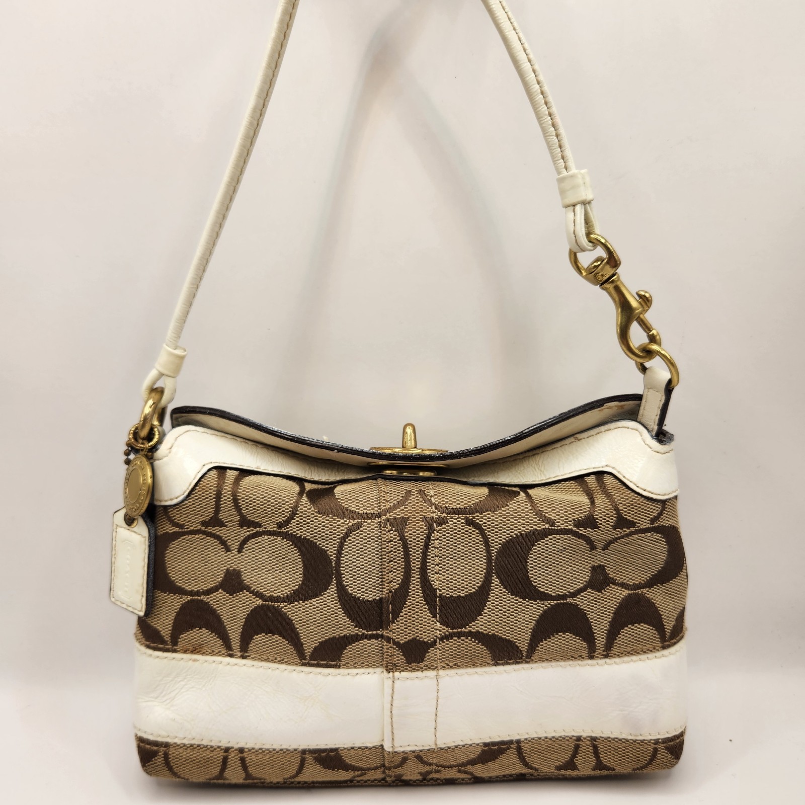 Y2K Coach Khaki Legacy Turnlock in White Leather Wristlet/Handbag 41756