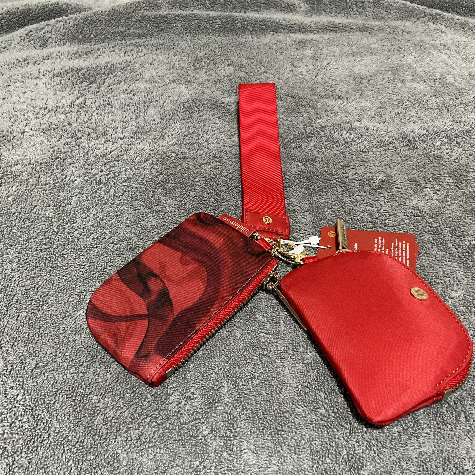 Lululemon Dual Pouch Wristlet Lunar Plumes Mini Red/Oxford Red/Gold Super Cute!