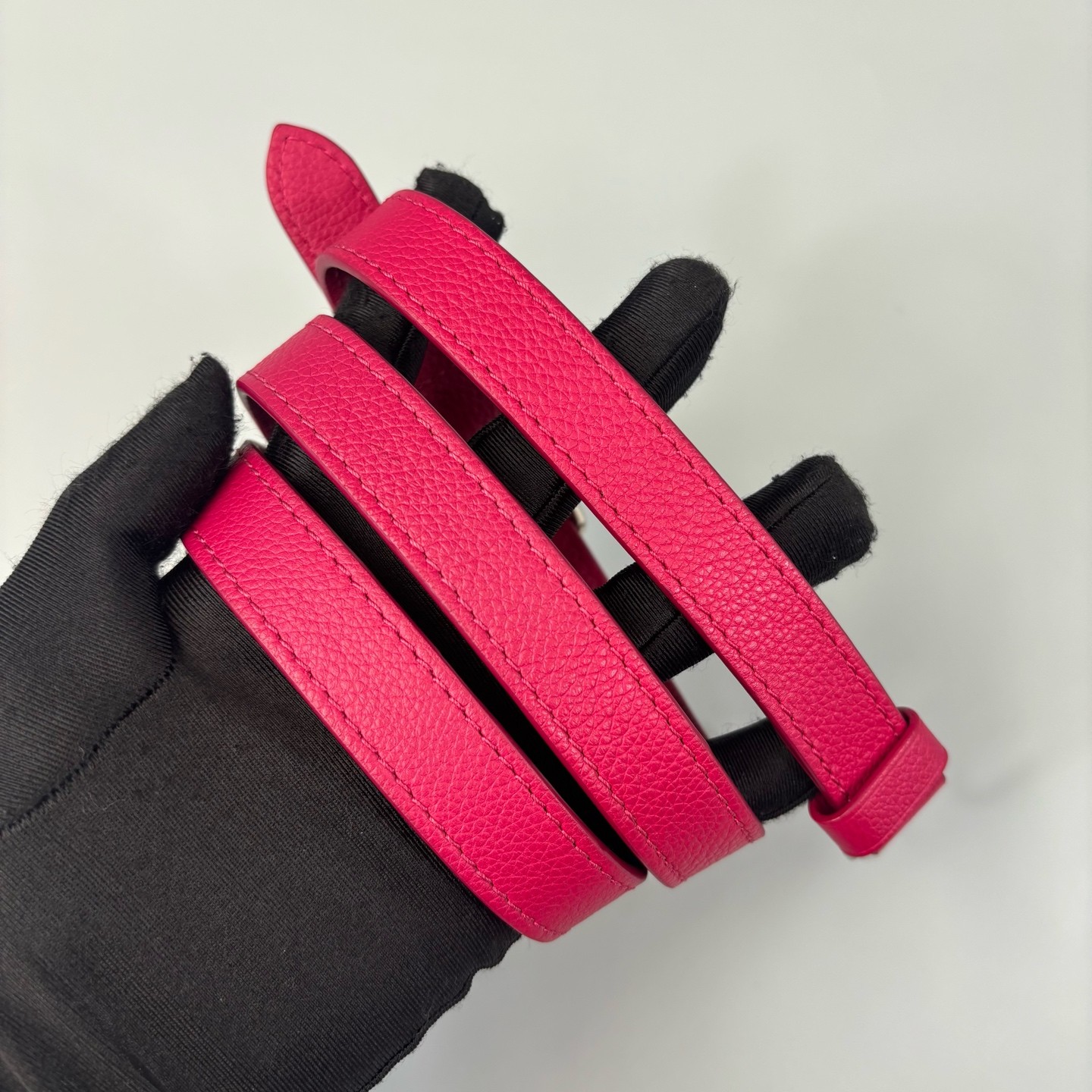Louis Vuitton Lockme Ii Top Handle Fuchsia Taiga (mx071726a6r)