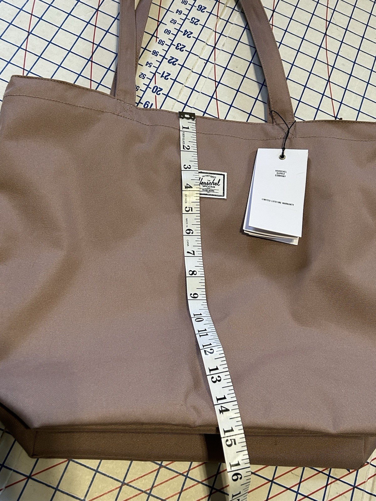NWT FABFITFUN ~ Herschel Supply Co ~ Mica Ash Rose Tote Bag