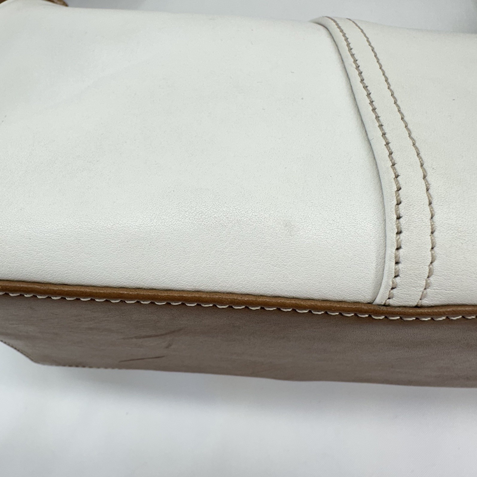 Coach Legacy Demi Hobo 9564 White Ivory Tan Leather Shoulder Bag Y2K Classic
